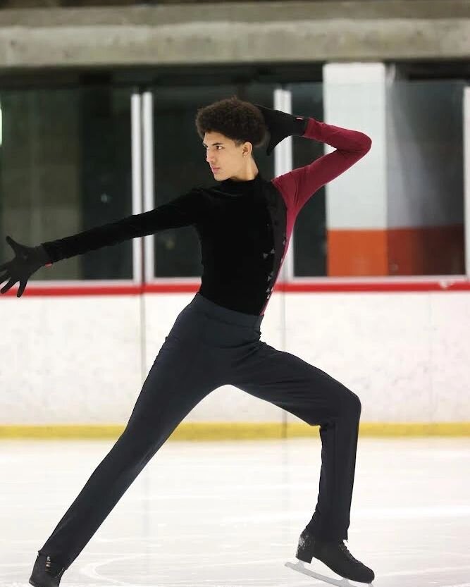 Congratulations  to @graffigure skater Cyrus McSwain @cyrusskates , 2023 recipient of @usfigureskating 's Mabel Fairbanks Skatingly Yours Developmental Award!
This Fund financially assists and supports the training and development of promising Black,