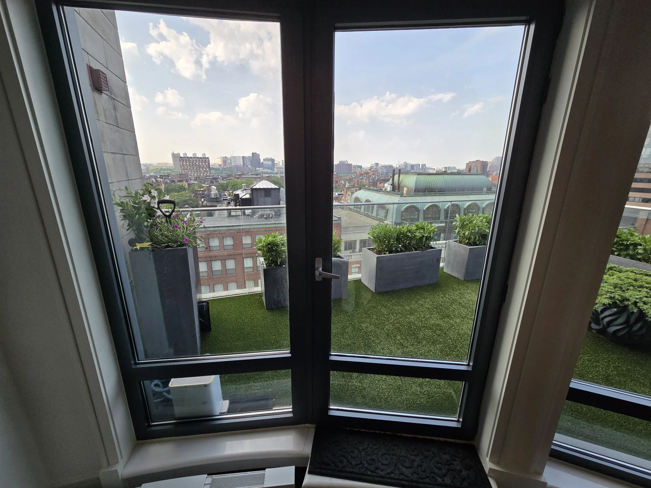 Interior and rooftop manderin_.jpg