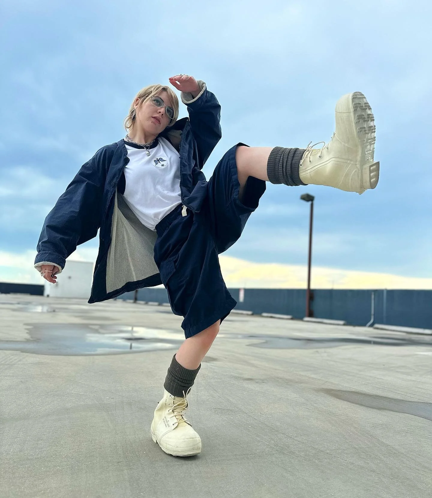 -
Kick punch 
- 
Fr tho Nanamica the goat