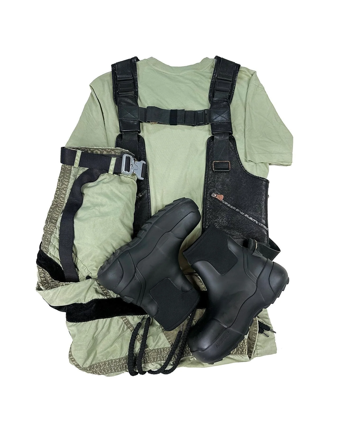 -
Solid snake type beat
-

#streetwear #fashion #streetstyle #koreanstyle #streetfashion #japanesestyle #clothing #mensfashion #clothingbrand #thrift #ootd #fashionblogger #nanamica #vintage #thrifted #outfit #sneakers #harajuku #outfitoftheday #vint