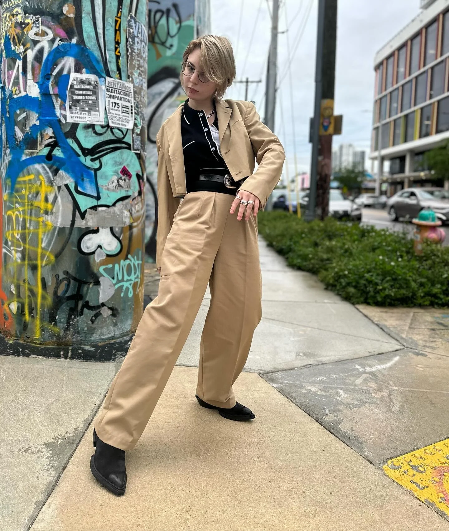 -
Bad Business 
-
-
-
-
#streetwear #fashion #streetstyle #koreanstyle #streetfashion #japanesestyle #clothing #mensfashion #clothingbrand #thrift #ootd #fashionblogger #nanamica #vintage #thrifted #outfit #sneakers #harajuku #outfitoftheday #vintage