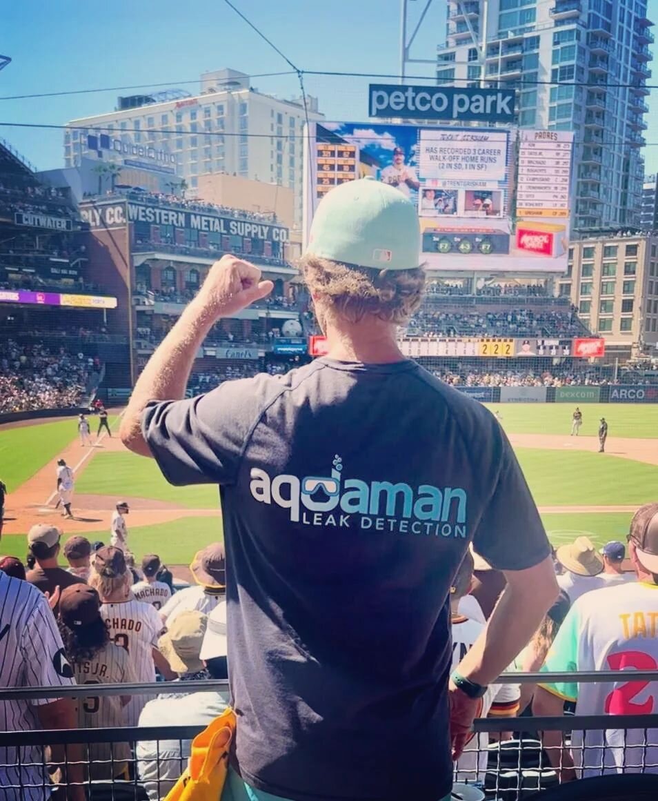 At Aquaman we like to support local. In San Diego we like to support the @padres ⚡
