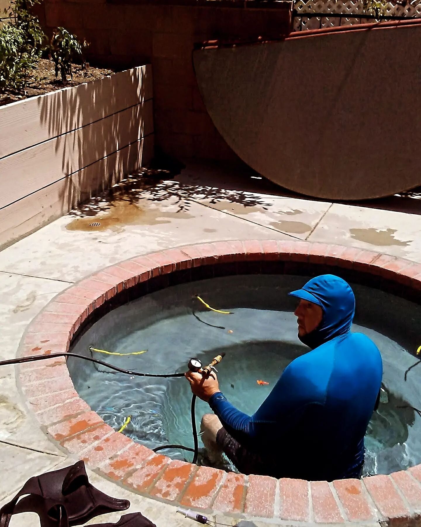 Pool leak detection performed by Aquaman Leak Detection of Southern California. Capable to stop leaks and stop wasting water today 🛑 💦🌴

#poolleakdetection 
#losangeles 
#southerncalifornia 
#youtubechannel