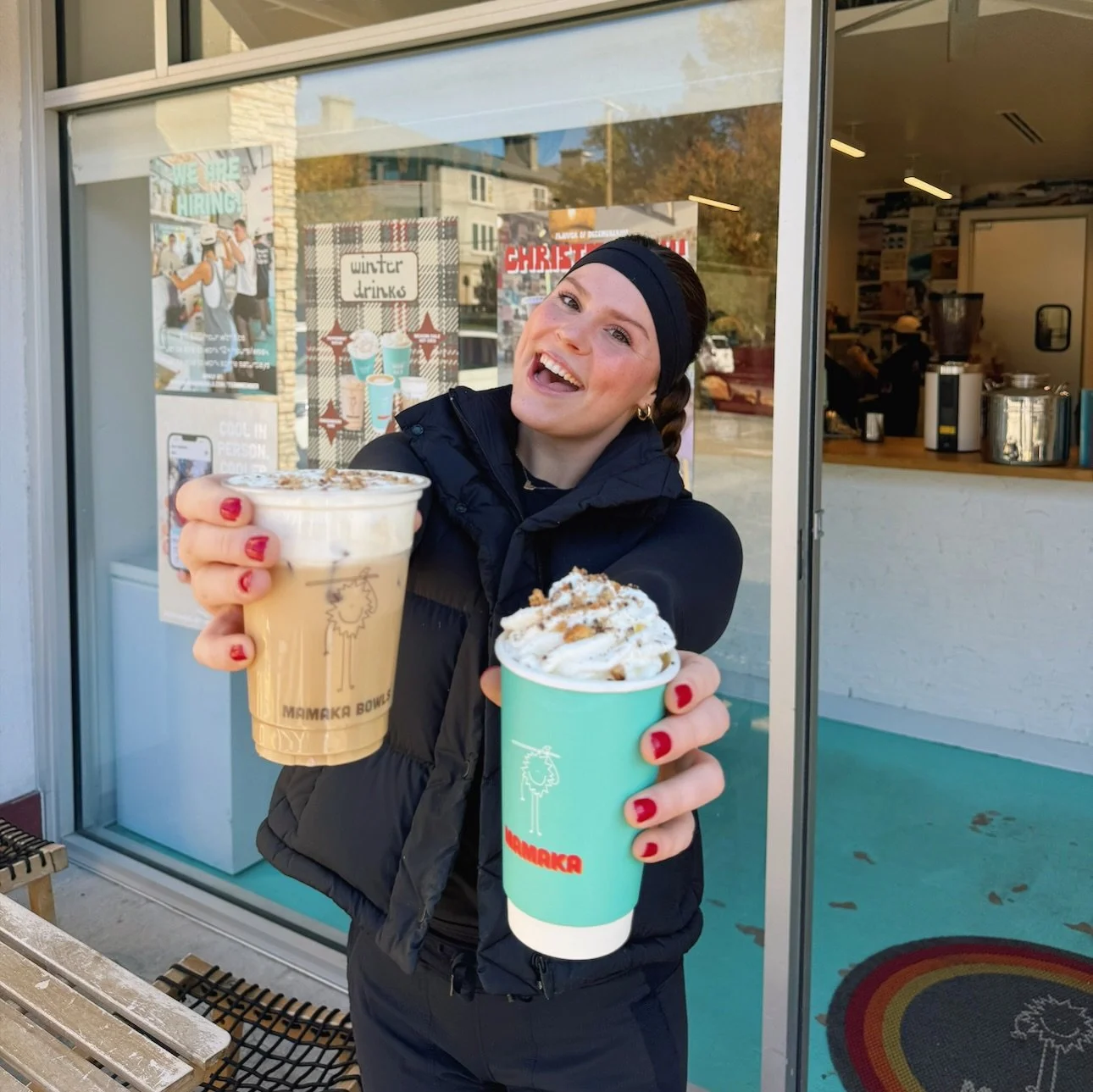12 DAYS OF CHRISTMAS AT MAMAKA!!!! DAY ONEEEE!!!! mamaka x santa claus!!!! 🎅🏼🎅🏼🎅🏼🎅🏼🍪🍪🍪🍪🎄🎄🎄🎄SANTA&rsquo;S CRUMBS!!!!! a latte inspired by what santa left behind at ur house justtttt after midnight 😏😏🙌 available in stores and online 