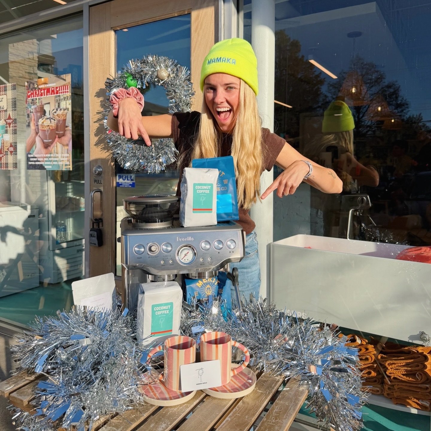 GIVEAWAY TIMEEEE!!!! 😃🙌🙌 12 days of christmas day 3!!!! WE LOVEEE CAFFEINEEEE GIVEAWAYYYY!!!! all of our favs plus more!!! ☕️☕️☕️💛💛💛 a *NEWWW* Breville espresso machine, Merit espresso beans, Merit matcha, two anthropologie espresso cups, two o