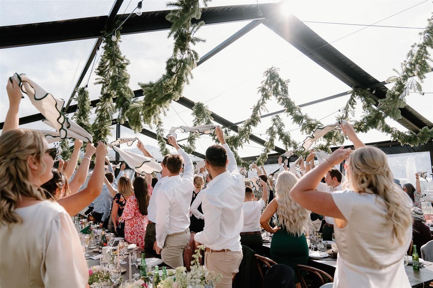 All your favourite people under one epic clear marquee, name a better set up. 

Happy Long Weekend &hearts;️

Location - @dublinbaywanaka 
Styling and Plannibg - @tregoldweddings 
Photographer - @luisaapanui 
Florals - @theworkroom_ 
Linen - @oliveli