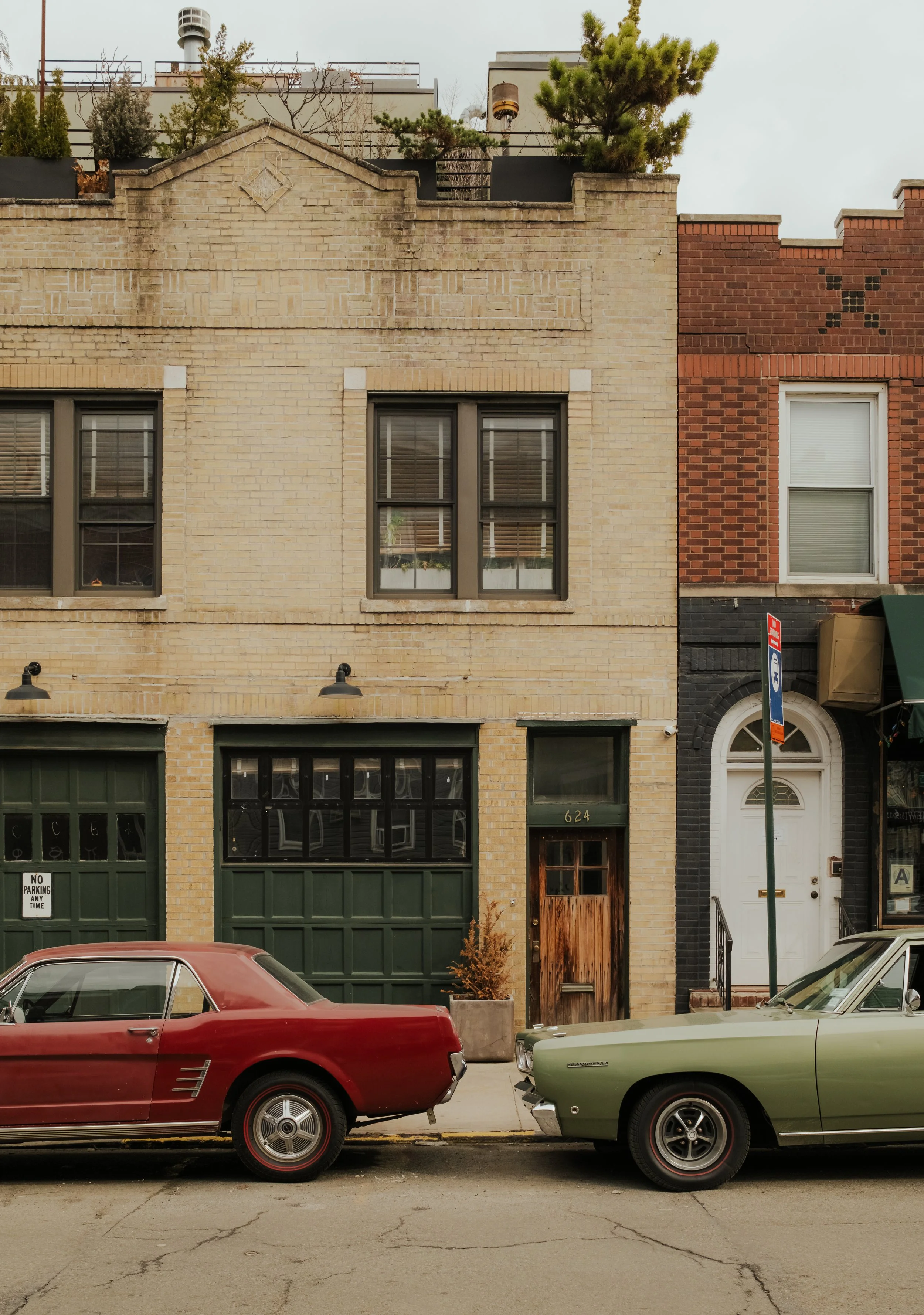 NewYork_EastWilliamsburg_030826-2.jpg