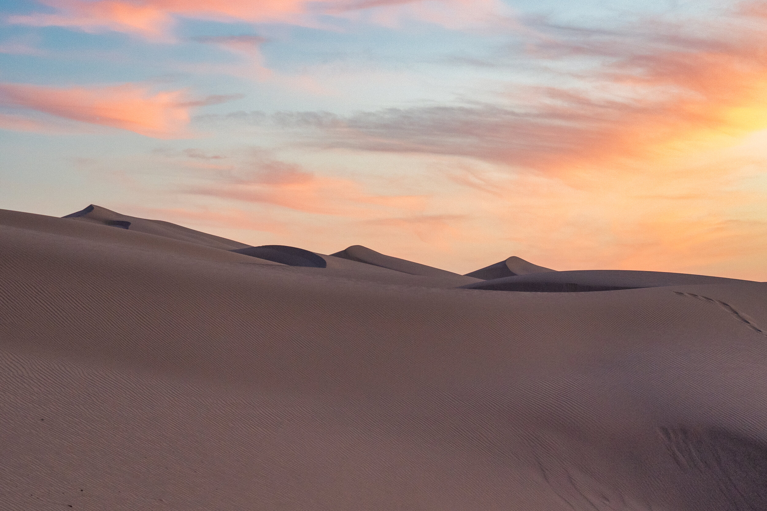 Desert sky Dunes 1.jpg