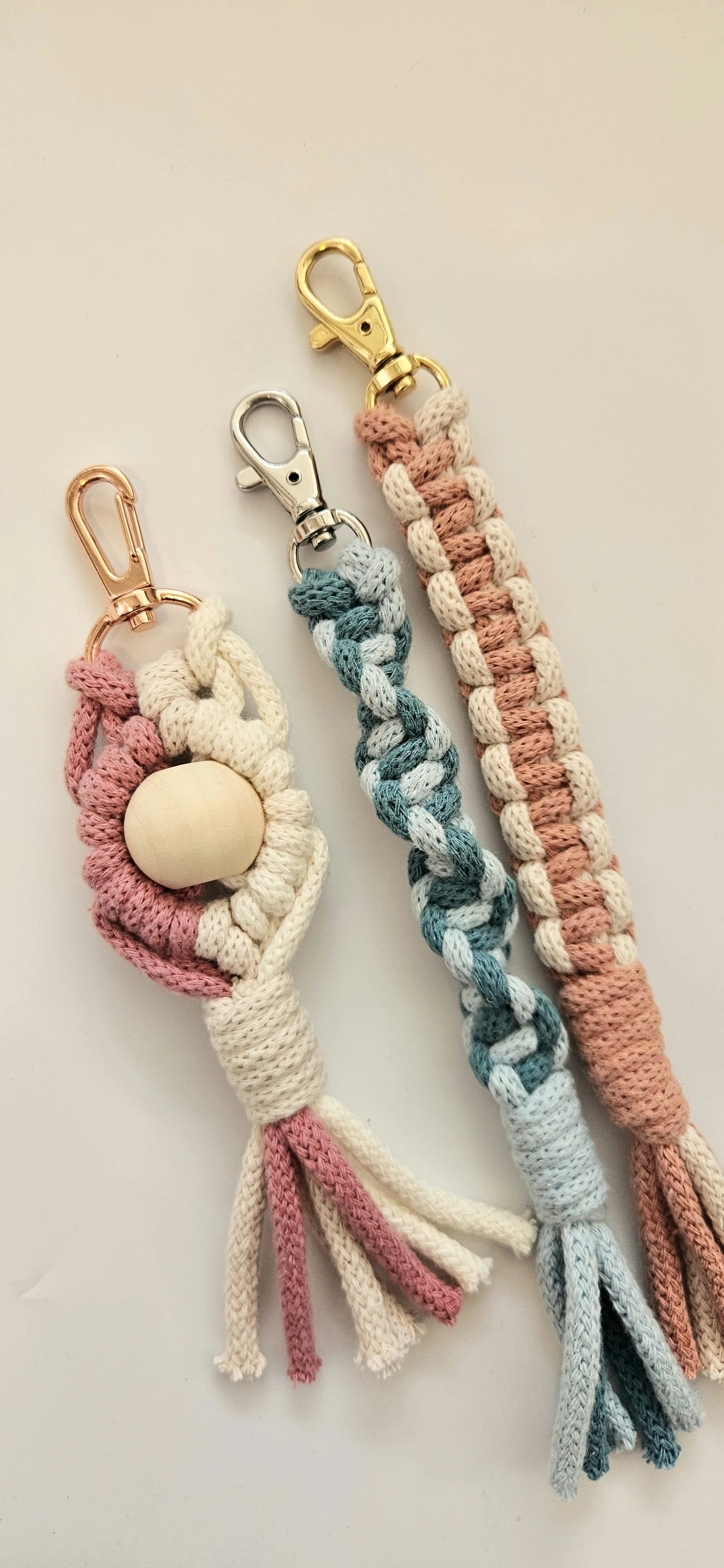 macramekeyring2.jpg