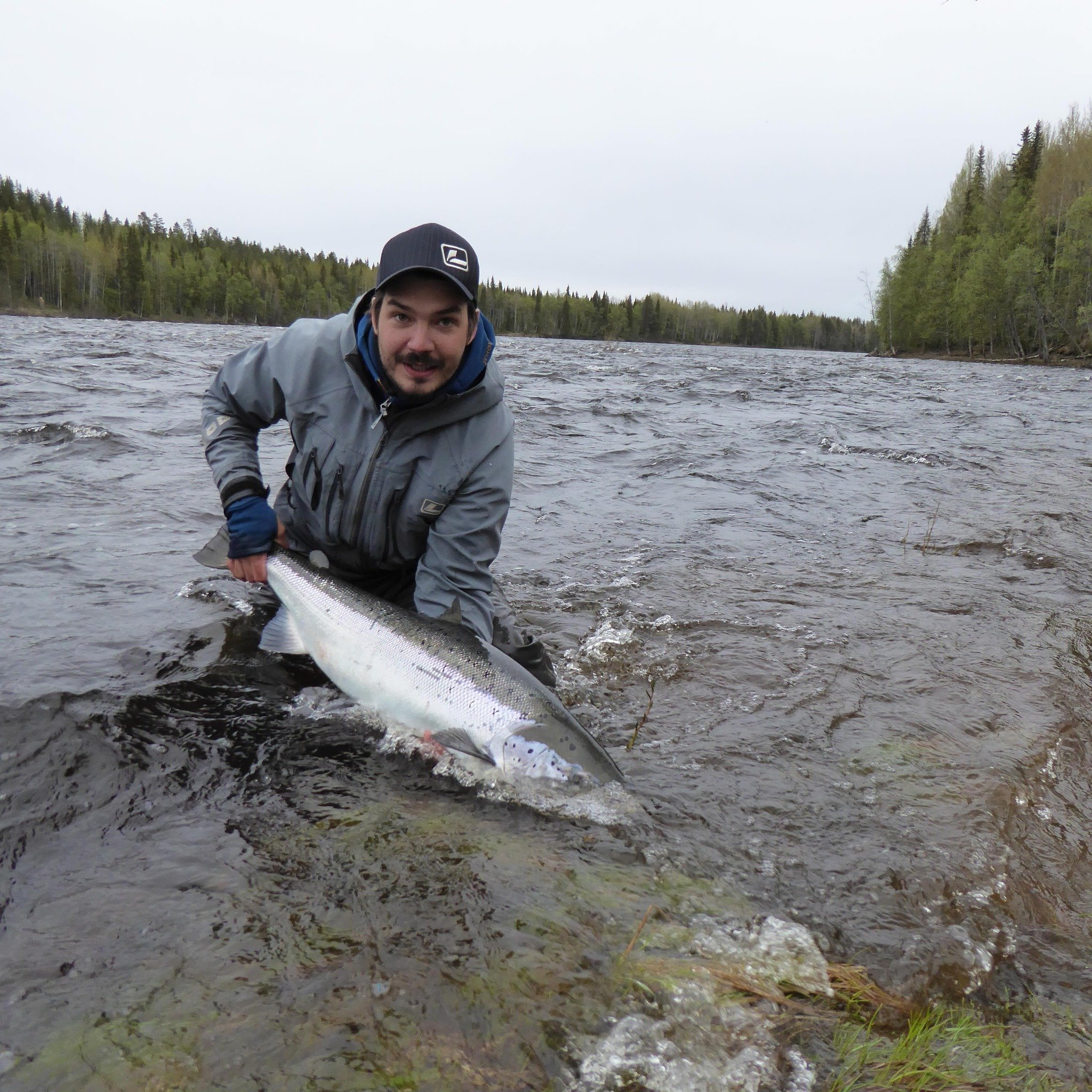 great memories

Erik with a fish and a smile

#kengisbruk #flyfishing #kengisfeeling #balticsalmon