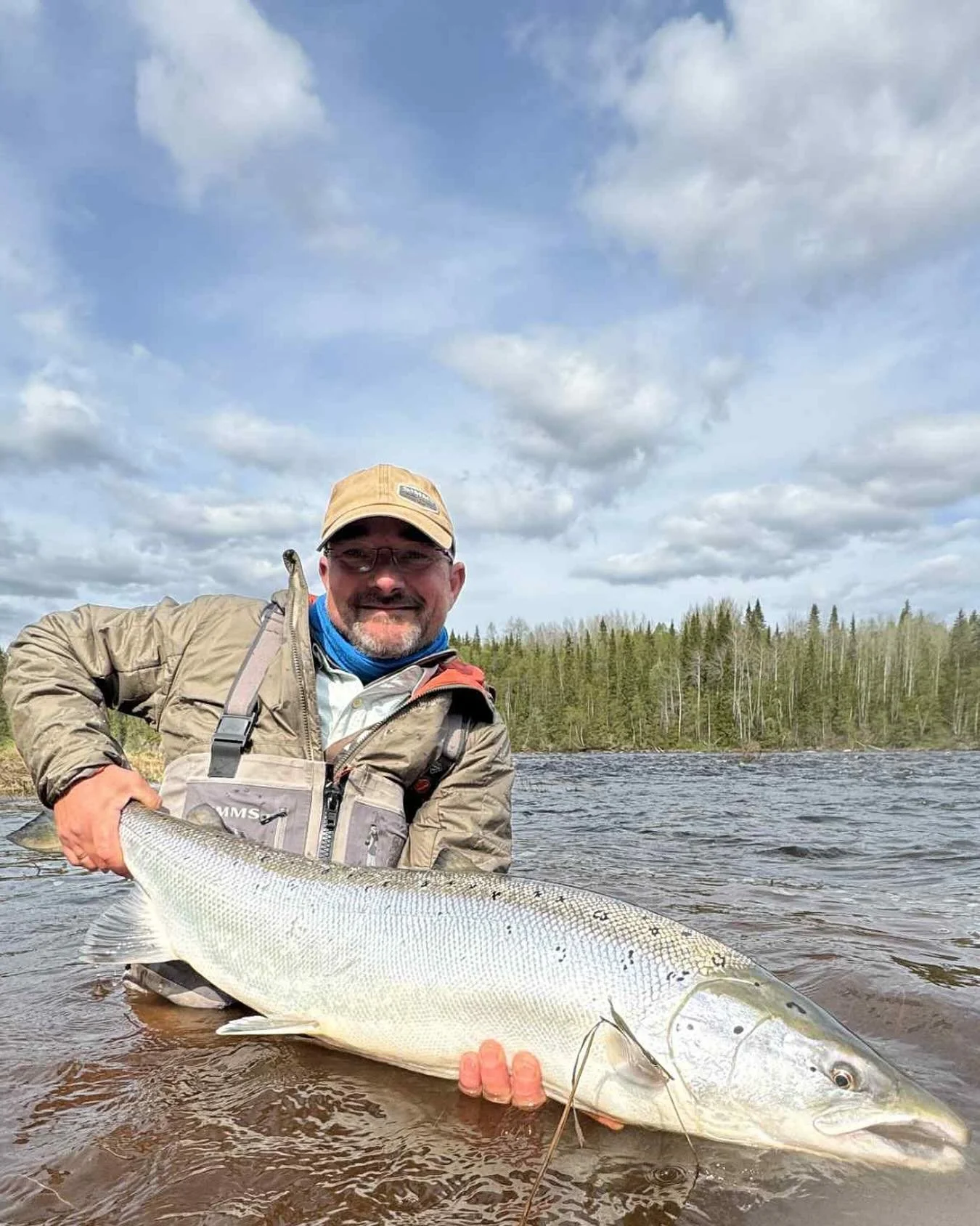 SALMON SUNDAY 

Time for the first salmon sunday after an amazing season at Kengis Bruk. 

We start of with landed and lost from the 2025 season. 

We landed 72 fish this year 
And lost 99 fish 

A great season with many big fish in the early season 