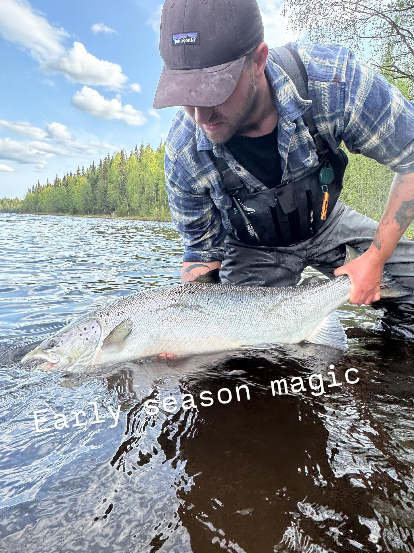 Early season - Why? 👇🏻 

The first cast is always speciel. 

The chance of a big Baltic salmon striking the fly is something than can&rsquo;t be described with words. 

Just to be in the river, feeling the water and waiting. Magic. 

This season we