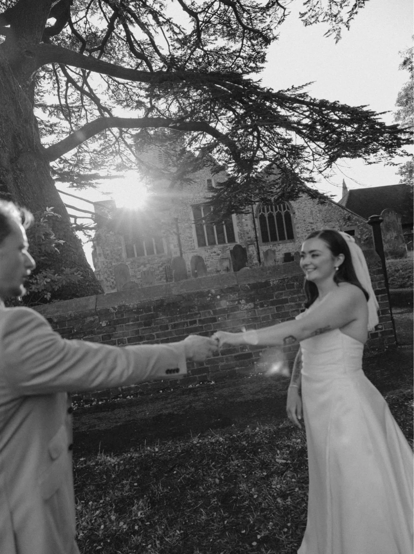 We love these hidden moment photo spots, which are unique to our position here at TOPR. We are set in such a beautiful location with great opportunities all around. The church grounds for beautiful backdrops like this, @nationaltrust Rayleigh Mount f