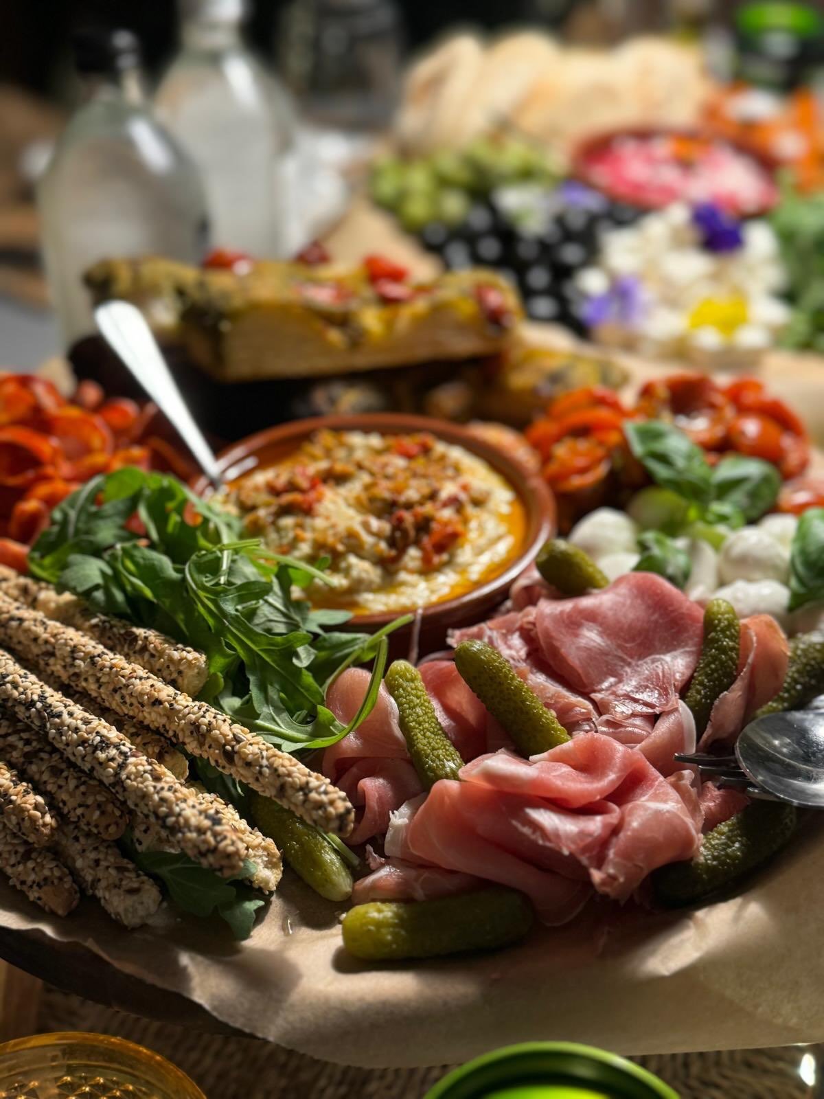 Our amazing caterers @gatherandfeastevents have some very fun late night snack options which everyone will love - toasties, disco fries, grazing boards - the choice is unreal! 

They will be at our Open Evening on 22nd October for you to chat with ab