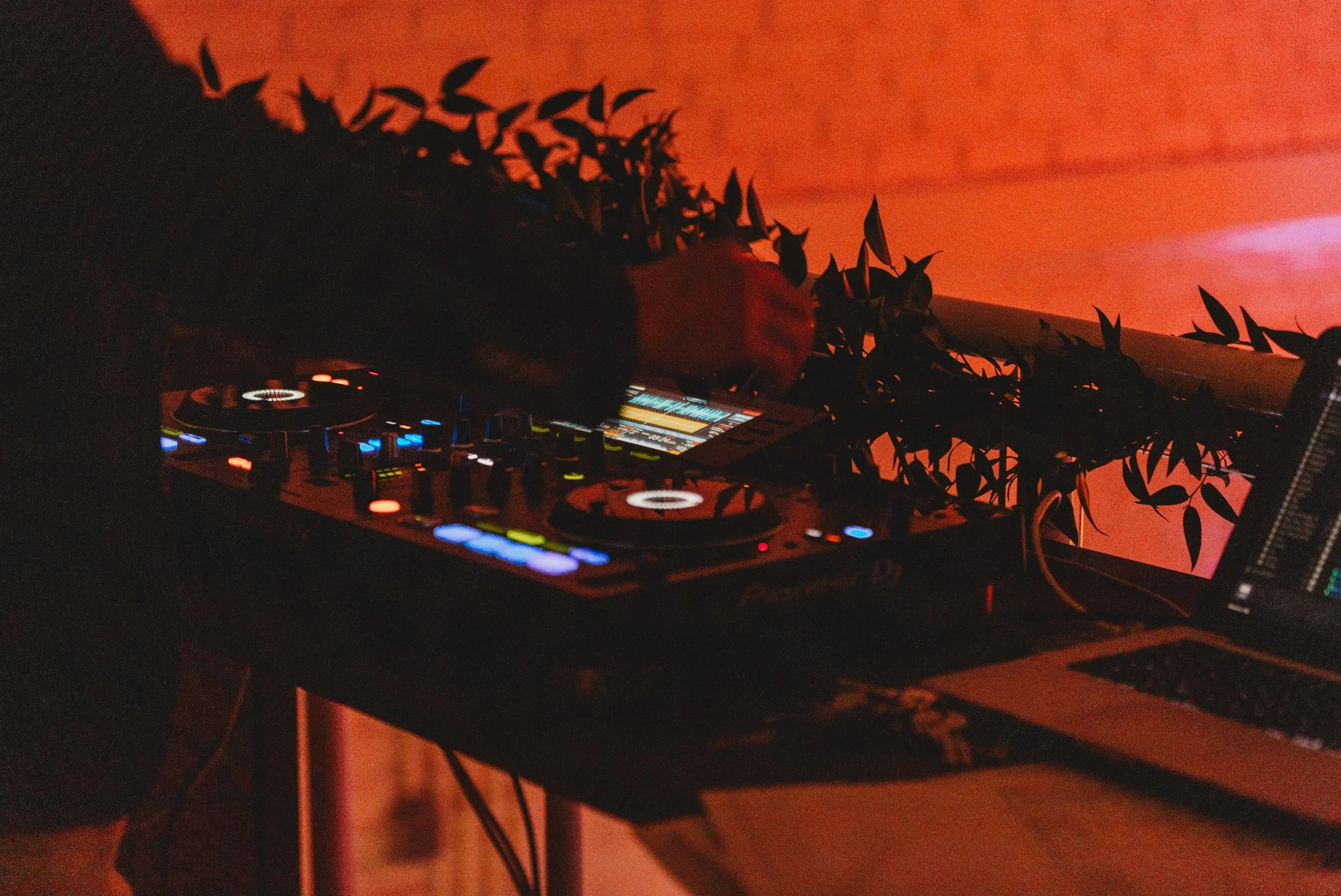 We are thrilled to have @foxandbraces joining us for our upcoming Open Evening tomorrow. Music plays such a big part in setting the atmosphere for your wedding, its important you pick DJs that just &ldquo;get it&rdquo; - and they seriously know how t