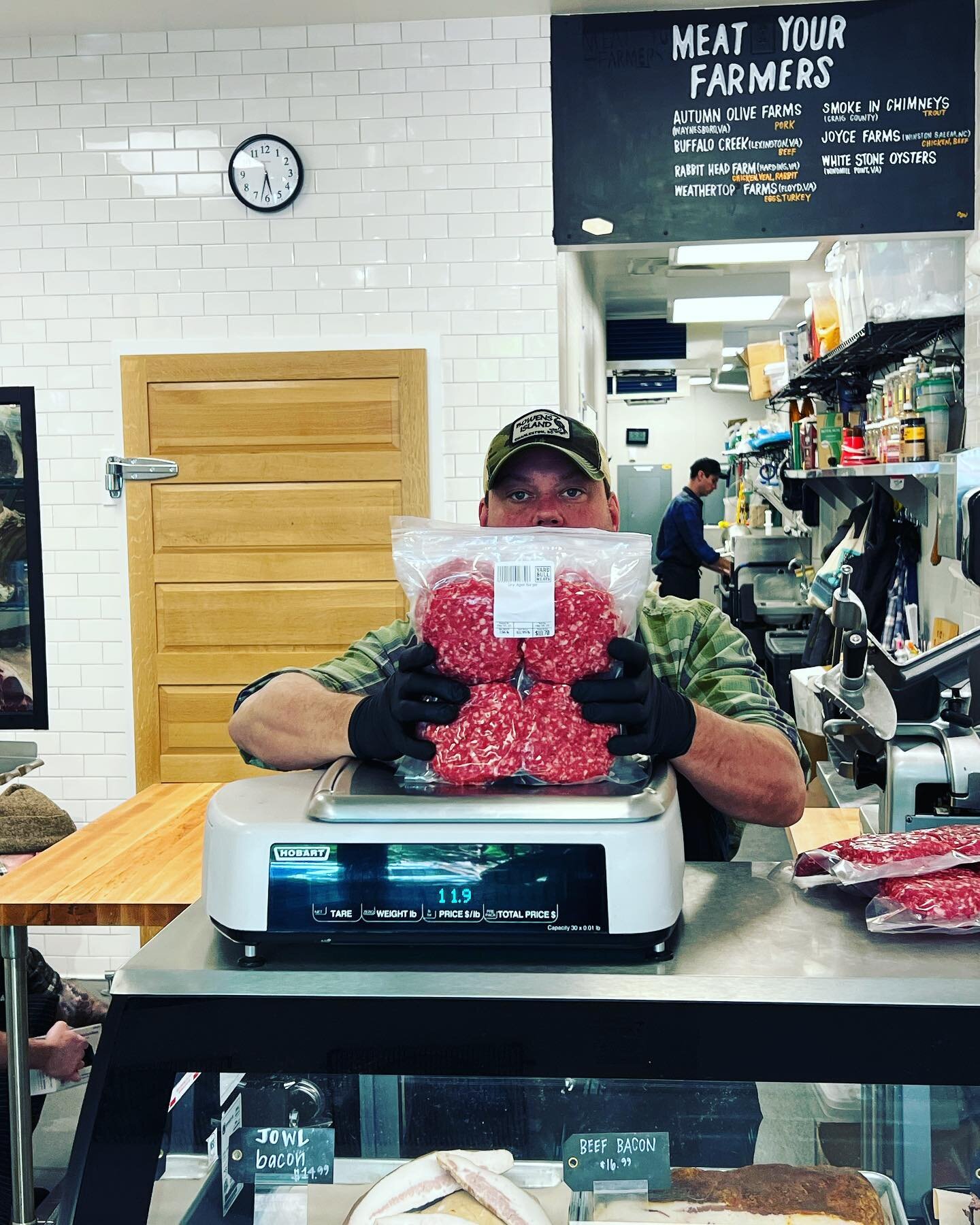 Big Bad Braxton says you should grill a DRY-AGED BURGER tonight, so you probably should.
.
We got a killer sausage line up(peep the story), we got Mexican chorizo &amp; Chorizo for tomorrow&rsquo;s holiday, we even have shaved ribeye if you are rooti