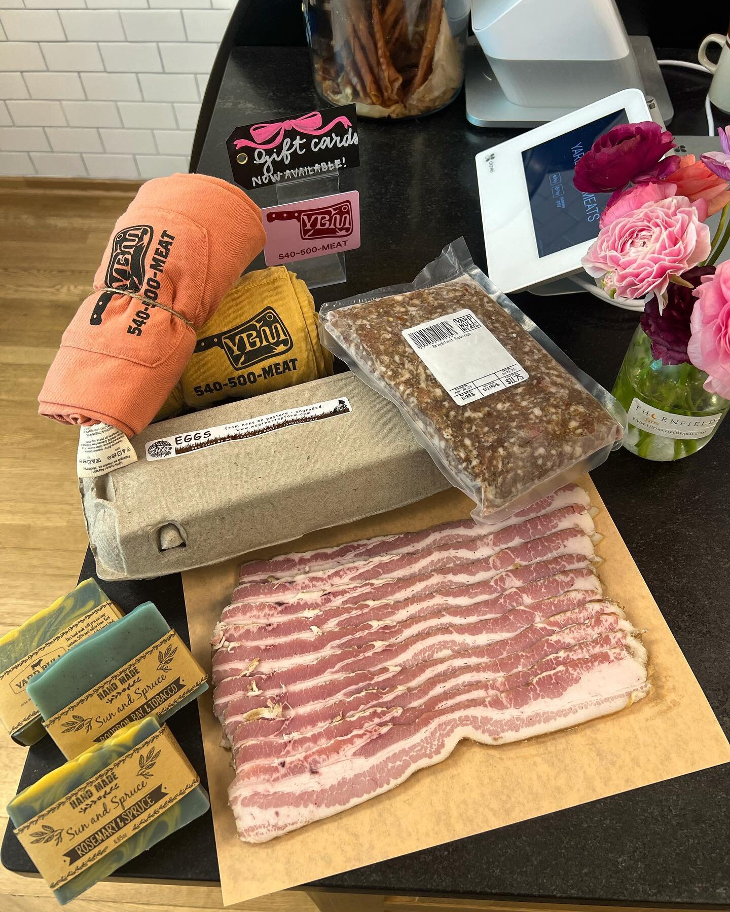 PSA: Don&rsquo;t forget to cook for your MOM tomorrow.
.
We are here til 6 today with cases loaded for all the things you need to treat those Mama&rsquo;s right. We will be closing early tomorrow.
.
#ybm #yardbullmeats #roanokemeats #eatrke #eatlocal