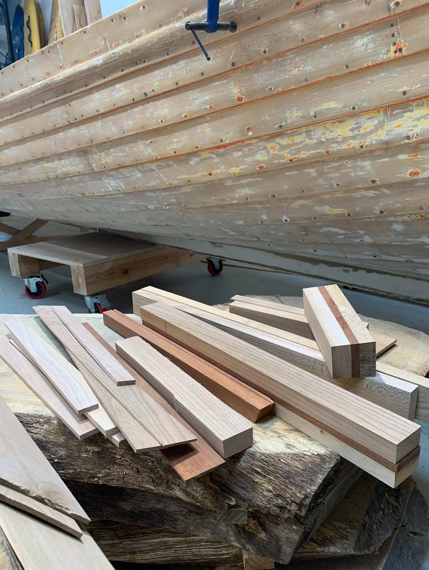 Can you help me design my next creation from these offcuts? Tomorrow I will be doing my first craft market at the @stagnesmmi . Come and say hi between 10am - 4pm tomorrow and share your designs - the winner will get a free keyring or other creation 