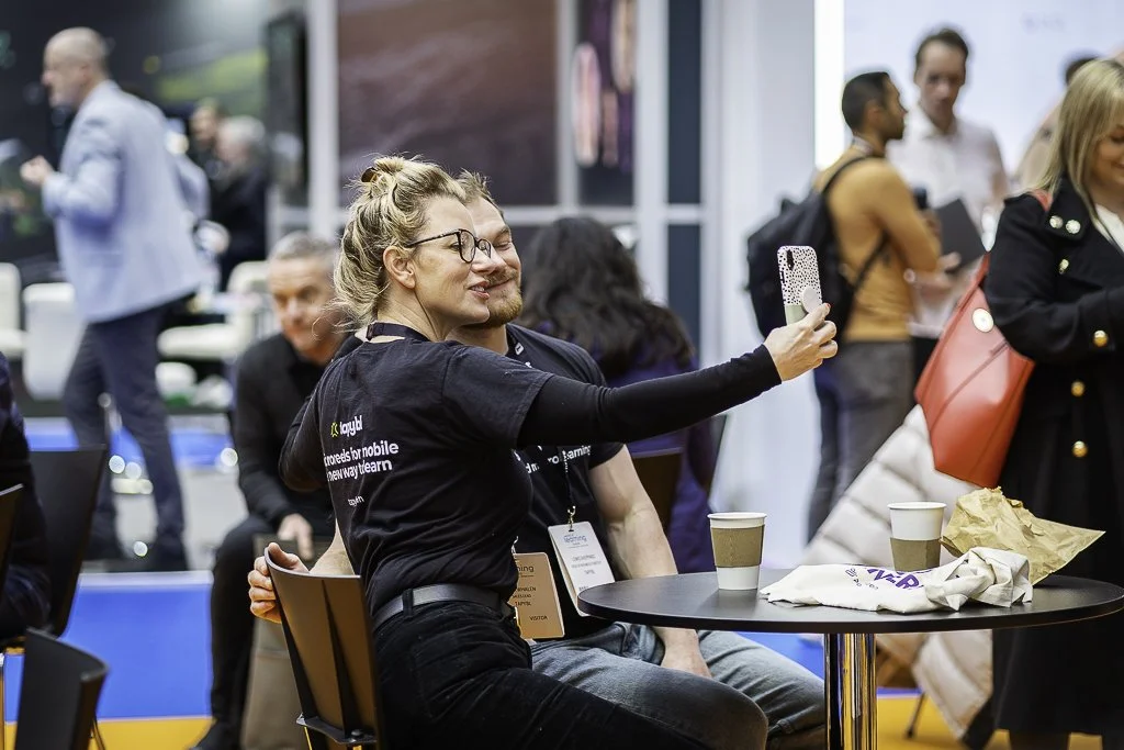 london-exhibition-photography mentors & networking lounge-08.jpg