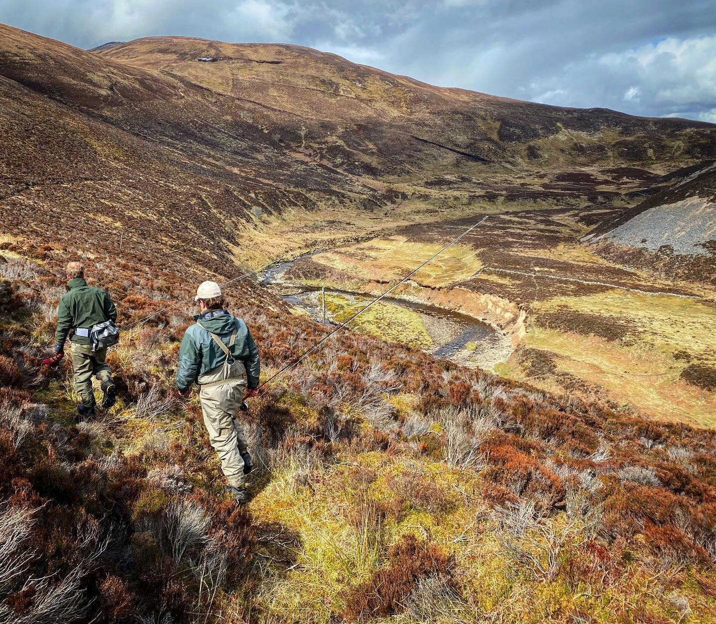 Stalking for salmon in the upper reaches of a seriously cool highland river....

#salmon #atlanticsalmon #fishing #salmonfishing #highlands #scottishhighlands #thetugisthedrug #spring #eastwinddidnthelp