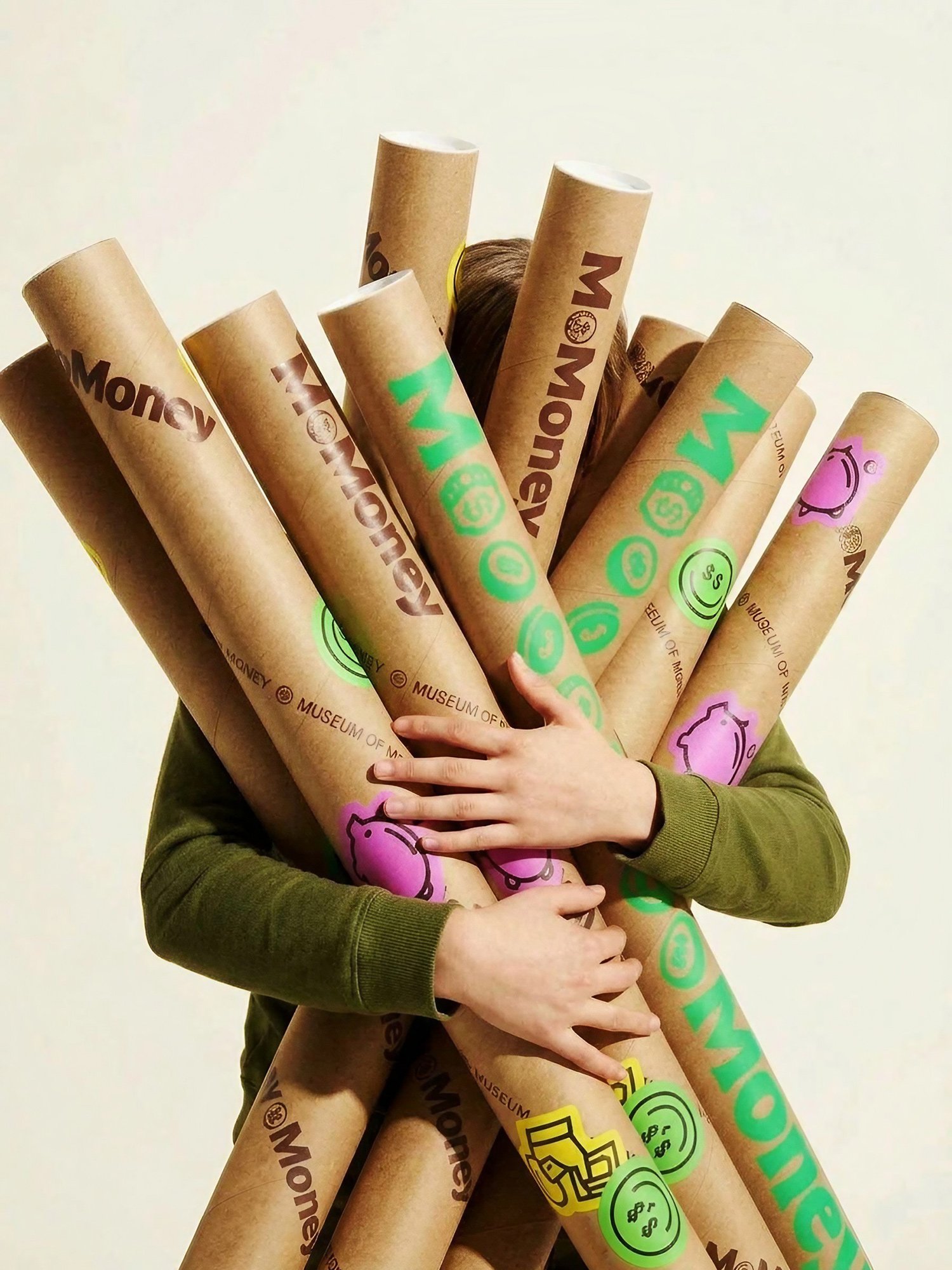 Packaging MoMoney-Packaging-Tubes-HR.jpg