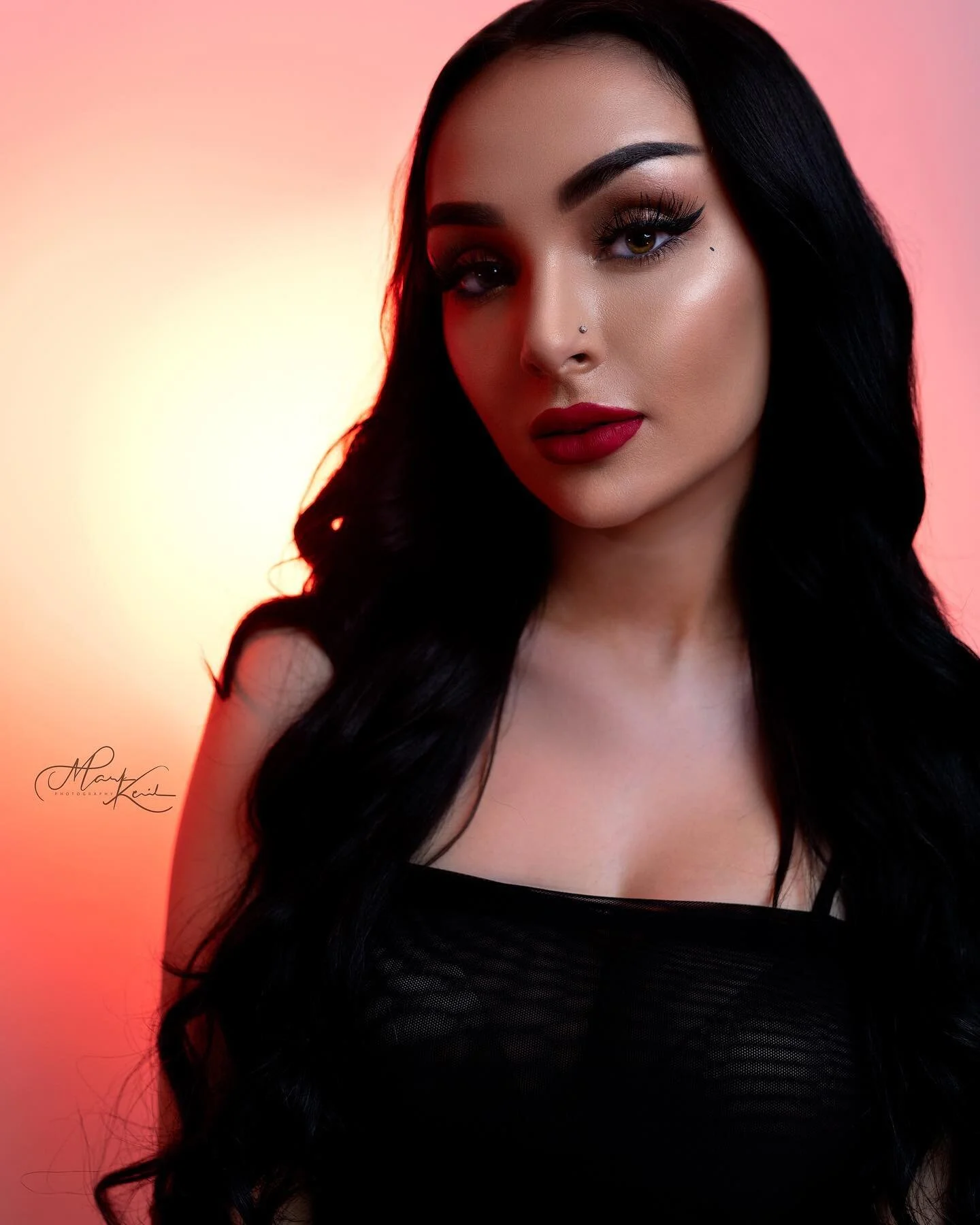 Which do you prefer? Studio or outdoor shoots? 
Comment below and let me know!! 😁
.
MESSAGE ME FOR MY AFFORDABLE RATES...😉

📷 : Panasonic Lumix S1R 
LENS: SIGMA 35MM 1.4 L-MOUNT version.
👨&zwj;🎨: @mark.j  @__mkphotography____ 
MODEL : @annacherr