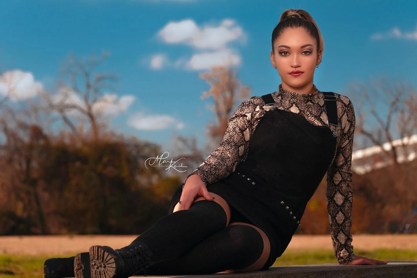 I miss being out shooting in warm conditions 😭😭😭!!
.
.
.

📷 : Panasonic Lumix S1R 
LENS: SIGMA 100-400mm F5-6.3 L-MOUNT version.
👨&zwj;🎨: @mark.j  @__mkphotography____ 
.
.
.
#portraitsinspire #ig_ports5k #portraitvision_ #ourportraitsdays #glo