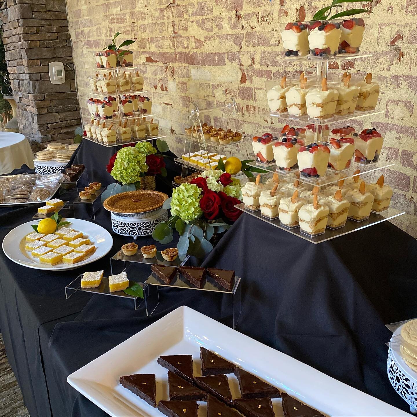 Eat, drink, and be married 🥰
.
Dessert Table by @sweetvalentinebakery 
.
Banana Pudding, Berries &amp; Cream, Brownies, Mini Pecan Pies, Lemon Bars, and Cookies 🤩

#ValentineBundts #Bundt #BundtCake #PecanPie #BananaPudding #BerriesAndCream #LemonB