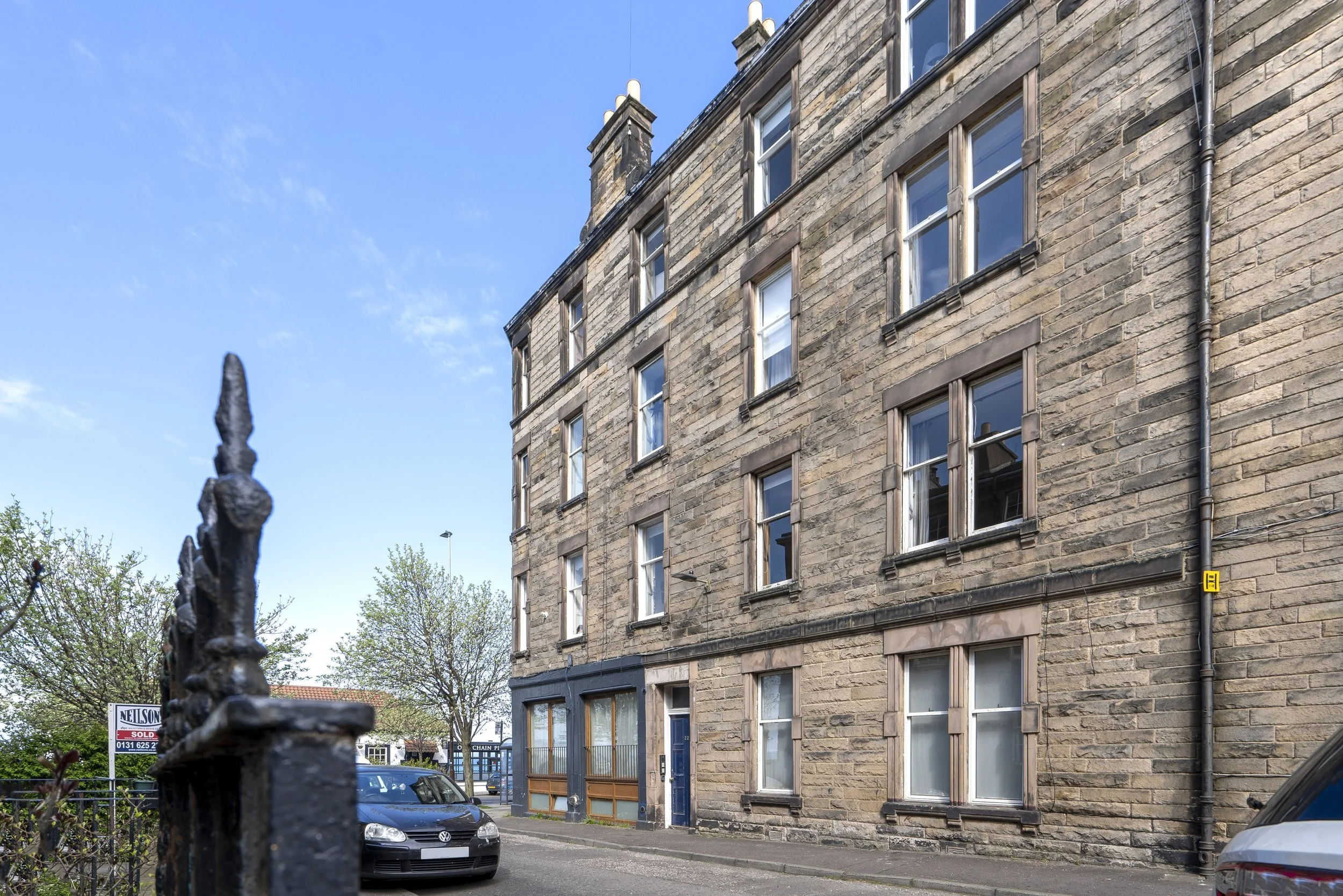 1F1 Trinity Crescent, Edinburgh (23).jpg