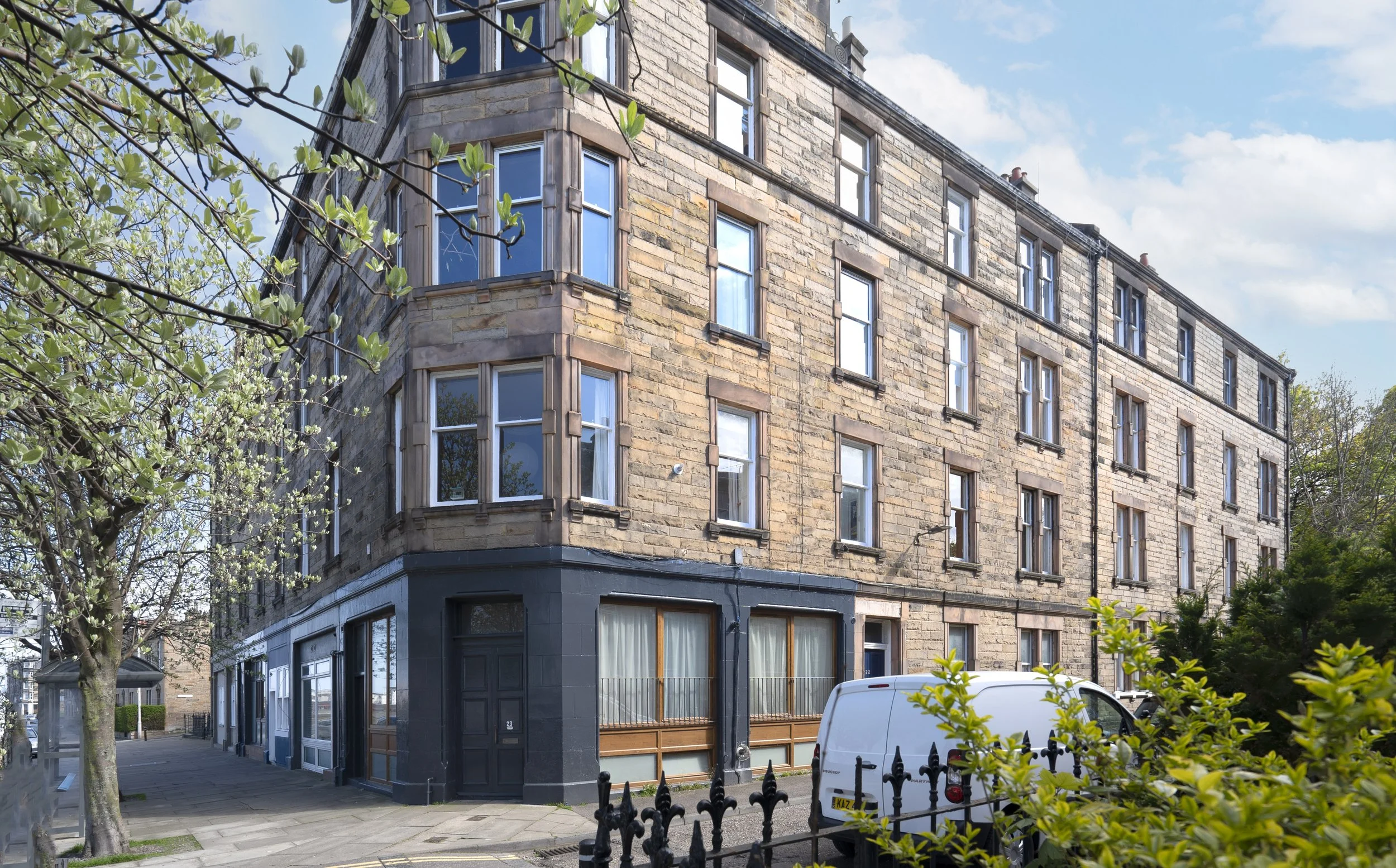 1F1 Trinity Crescent, Edinburgh (24).jpg