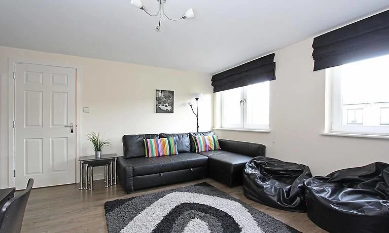 Lounge 2.jpg