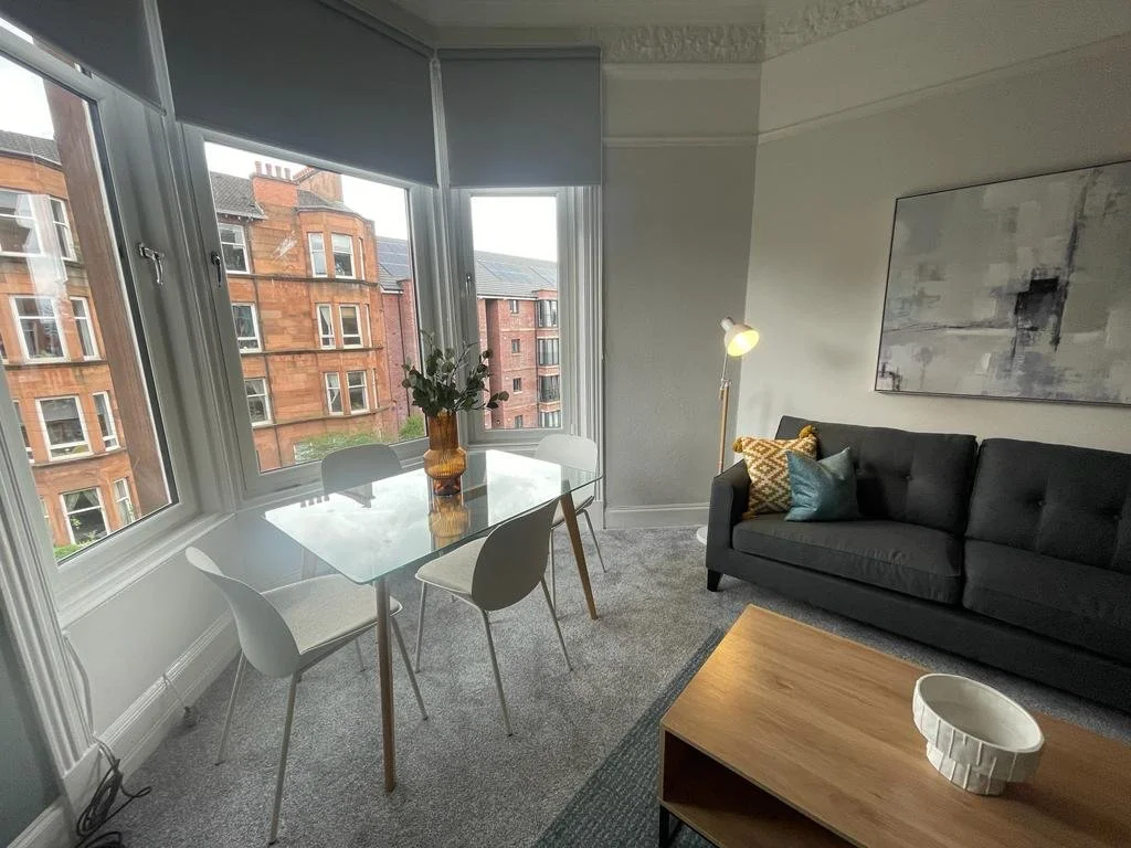 Lounge 4.jpg