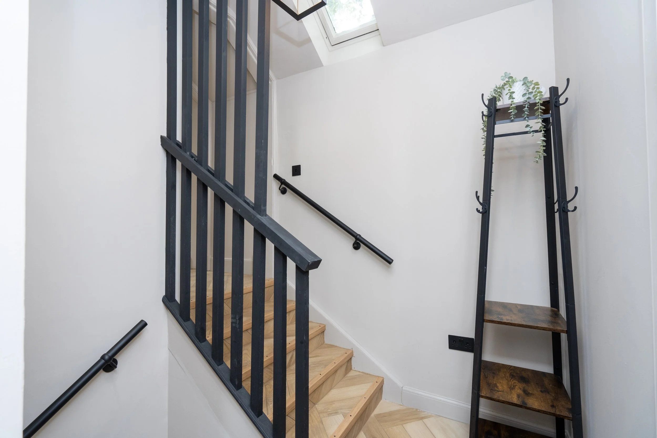 24 Dean Park Mews, Edinburgh, EH4 1ED (10).jpg