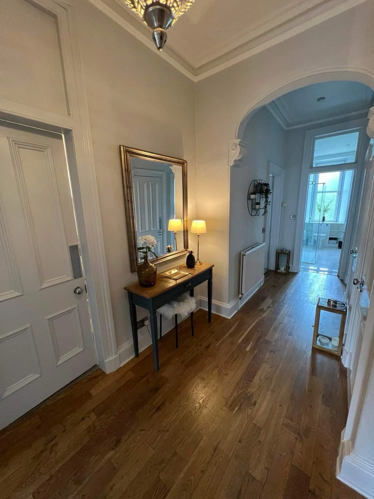 Hallway 2.jpg