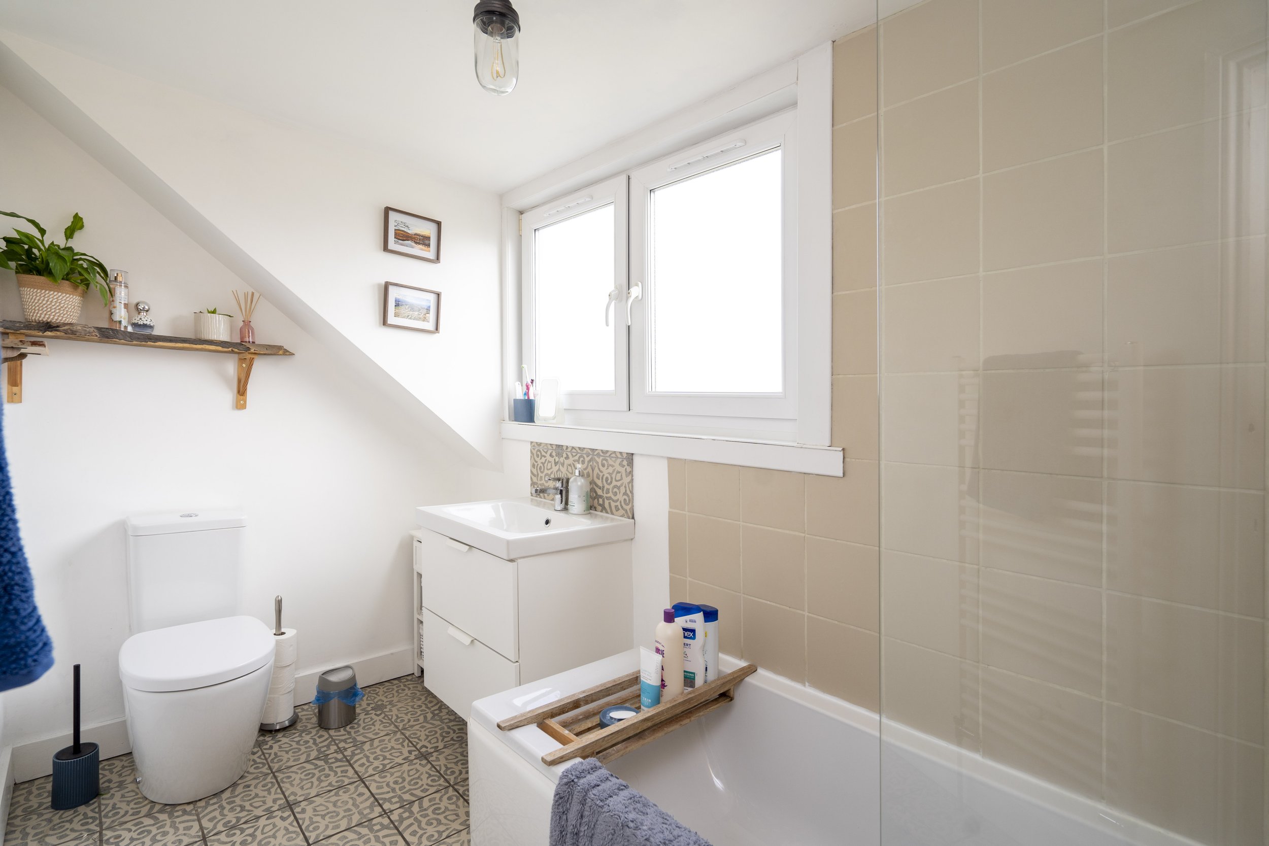 32 Lady Menzies Place, Edinburgh, EH7 5BA (16).jpg