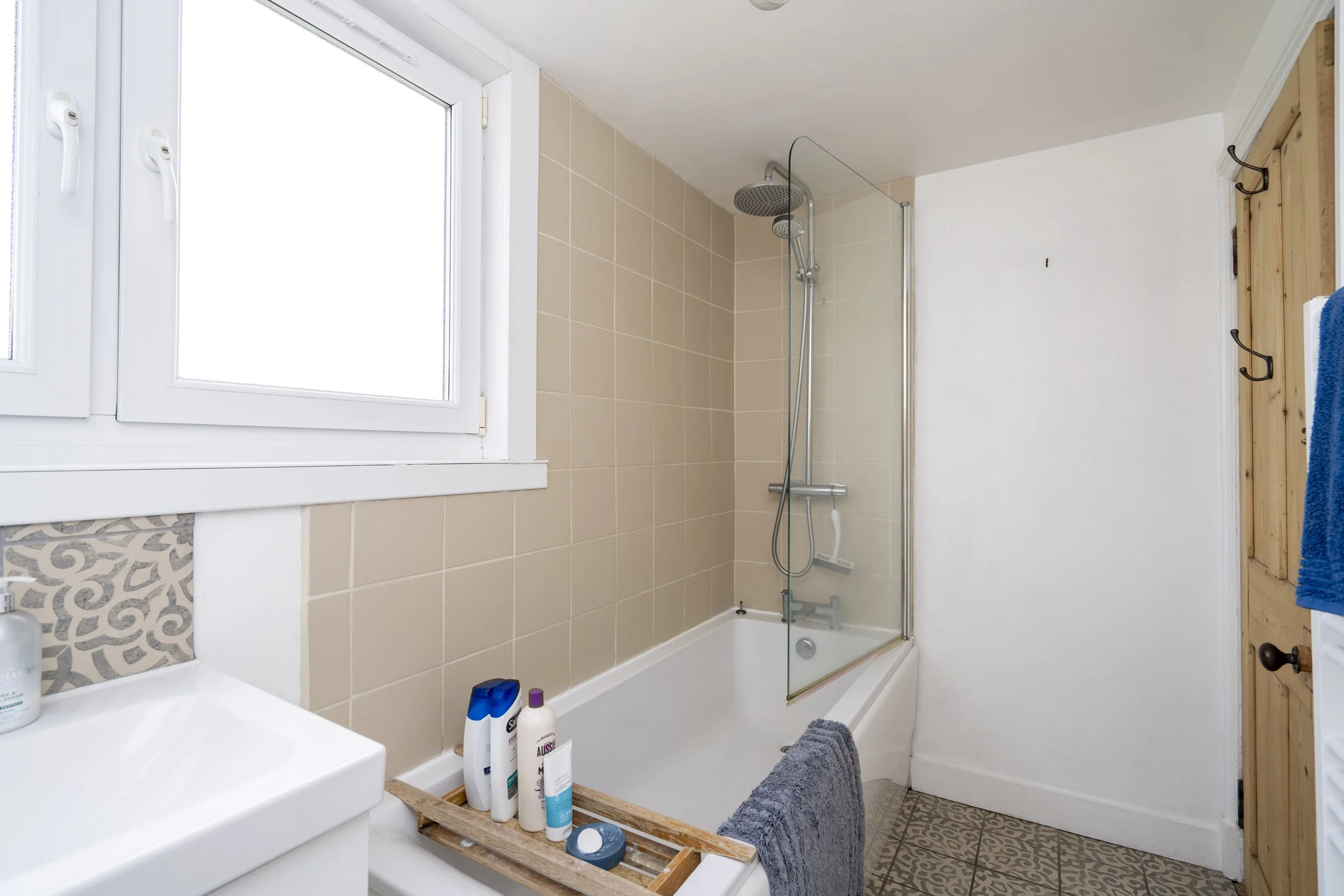 32 Lady Menzies Place, Edinburgh, EH7 5BA (17).jpg