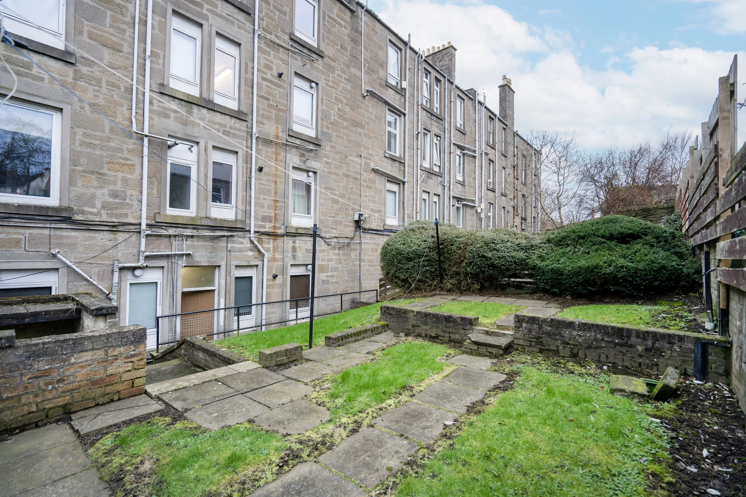 51D (1F2) Milnbank Road, Dundee, DD1 5PY (14).jpg