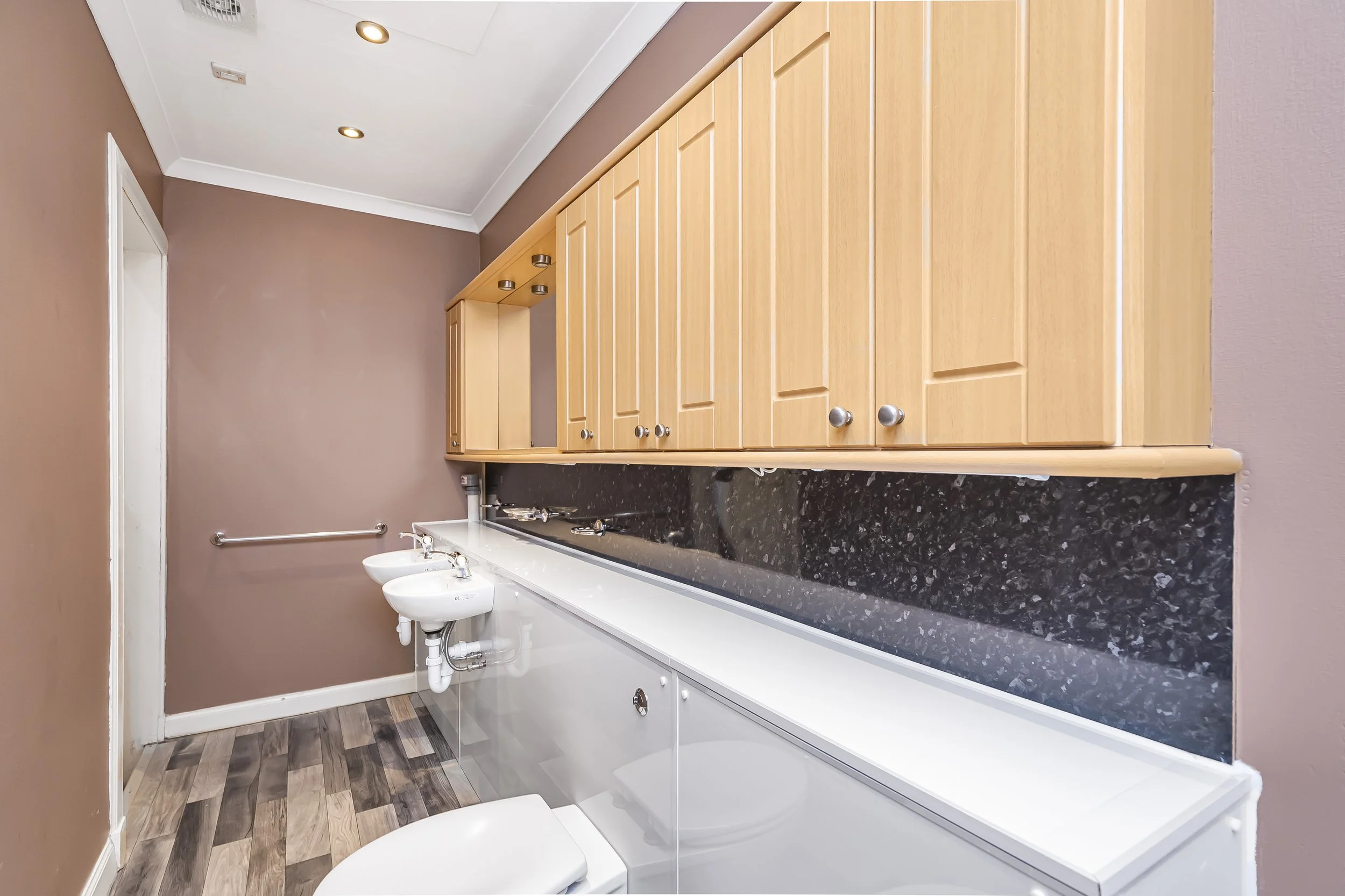 21 (2f1) Leopold Place, Edinburgh, EH7 5LB (18).JPG