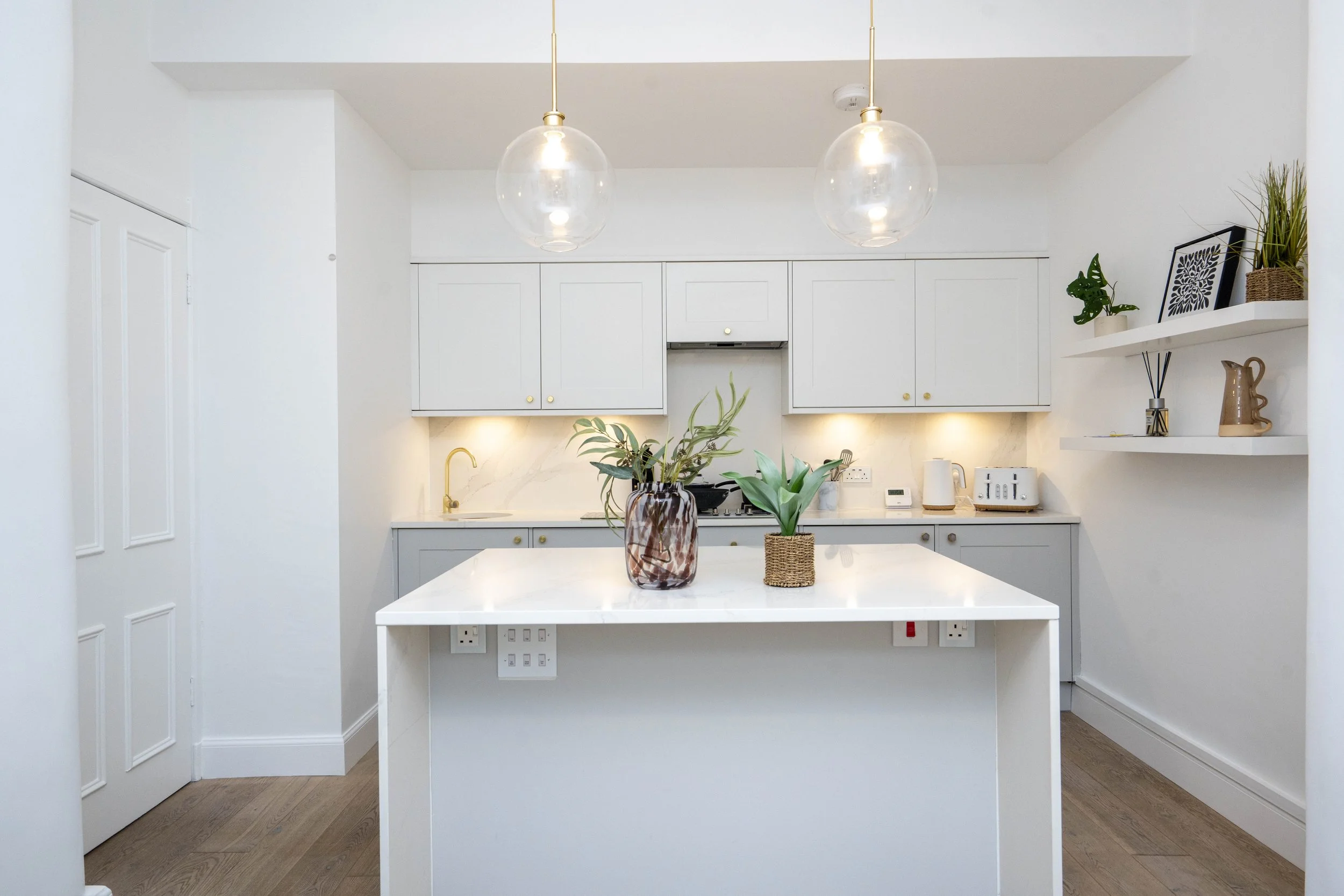 9 1F2 Comely Bank Place, Stockbridge, EH4 1DT (15).jpg