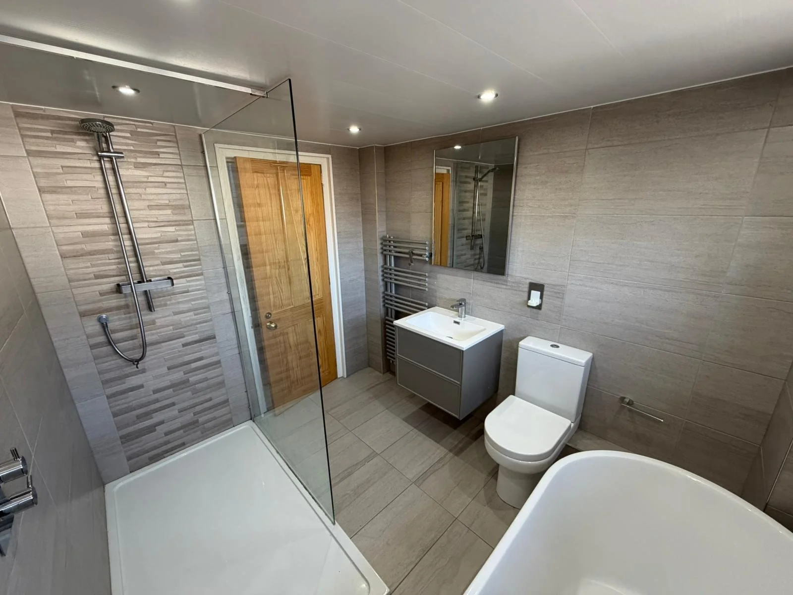 WhatsApp Image 2026-03-19 at 14.17.30 (1).jpeg