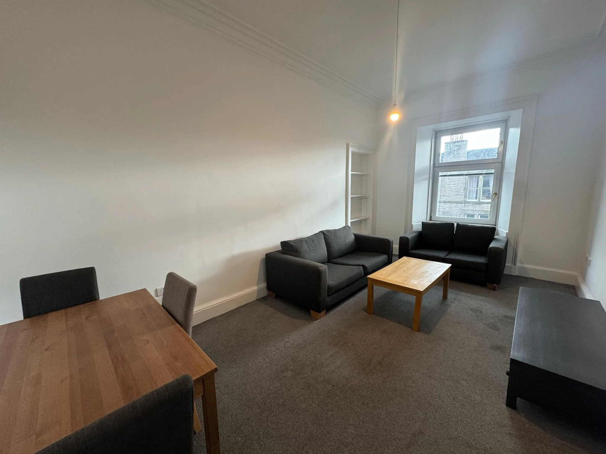 Lounge 2.jpg