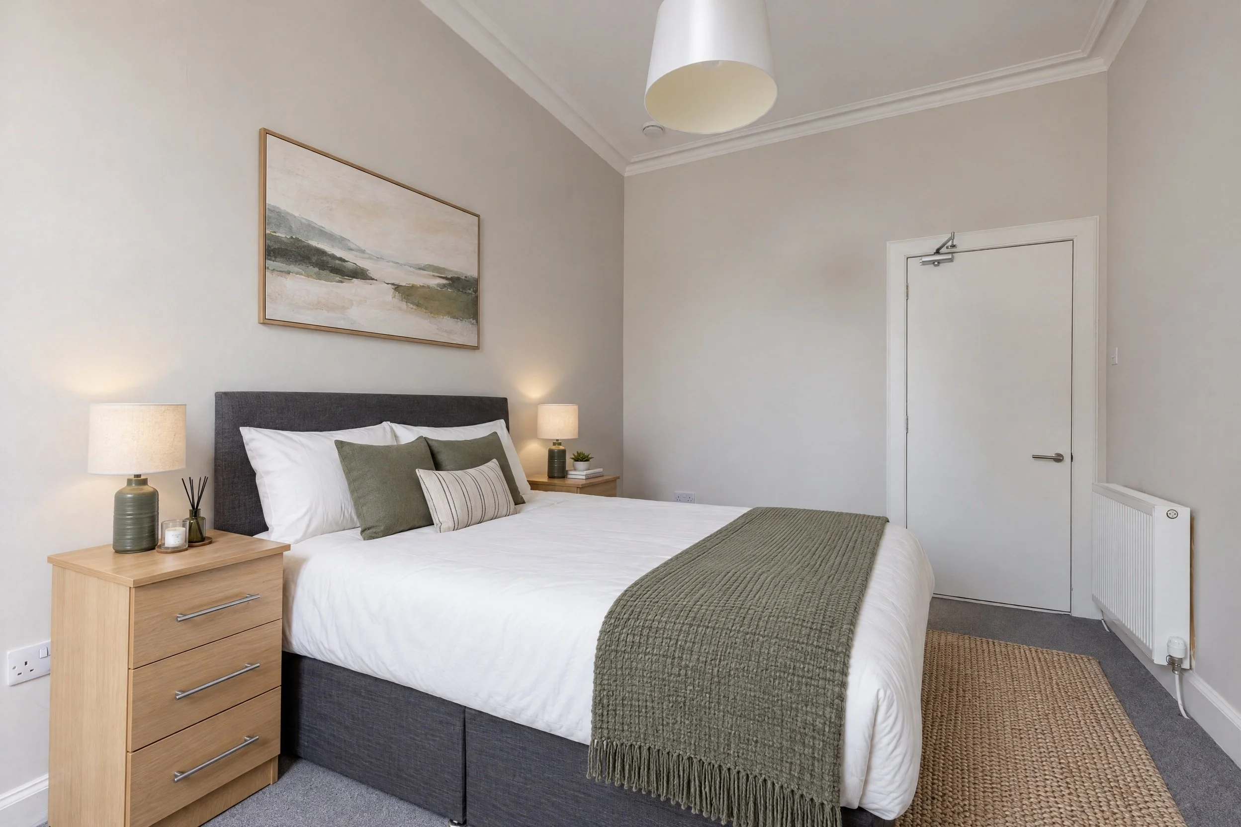 bruntsfield-place-bedroom2-photo-2.jpg