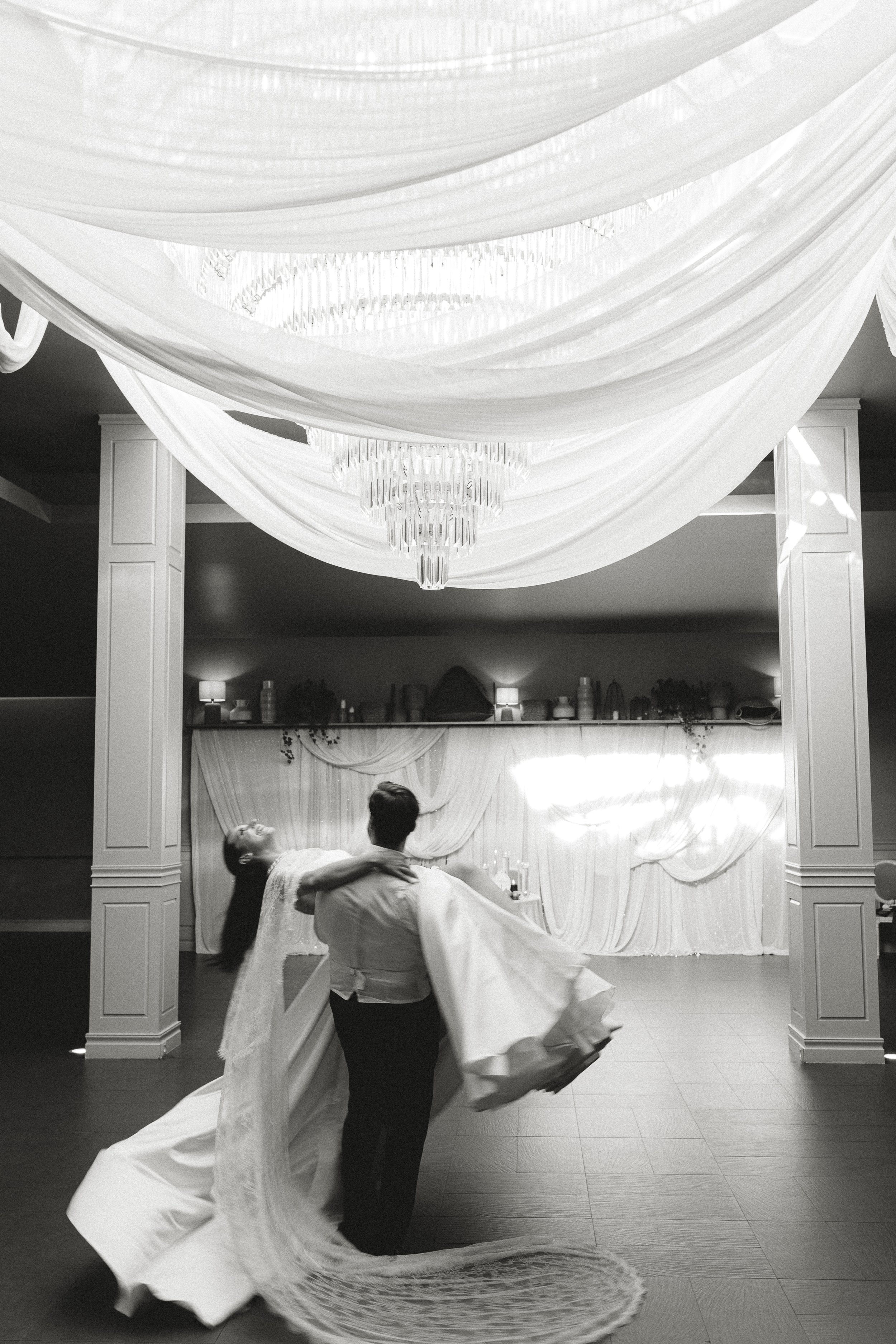  bride and groom wedding portugal photos quinta da quintã venue at Northern Portugal 
