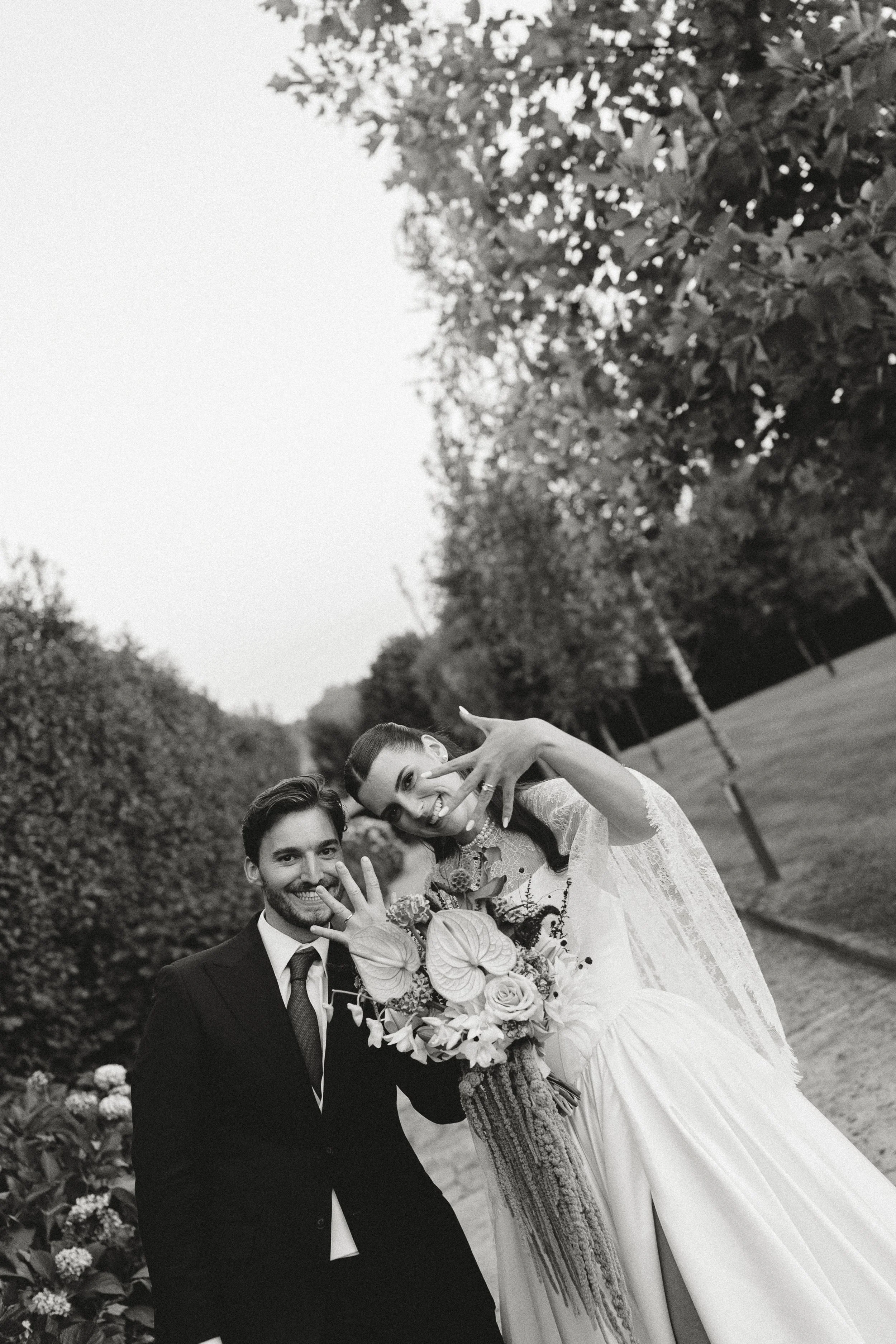  bride and groom wedding portugal photos quinta da quintã venue at Northern Portugal 