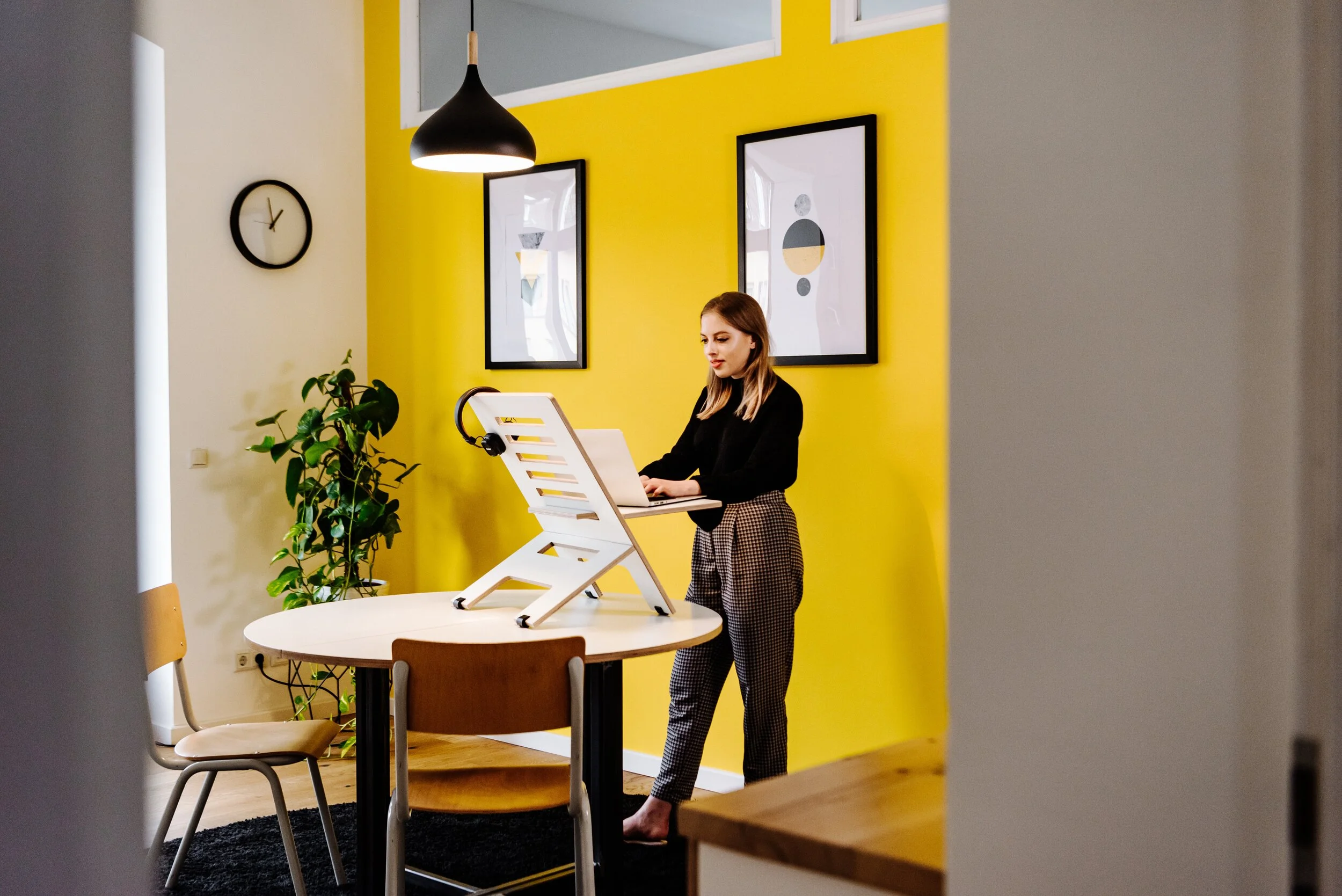 standsome-worklifestyle-PgCPYIgHz8c-unsplash.jpg