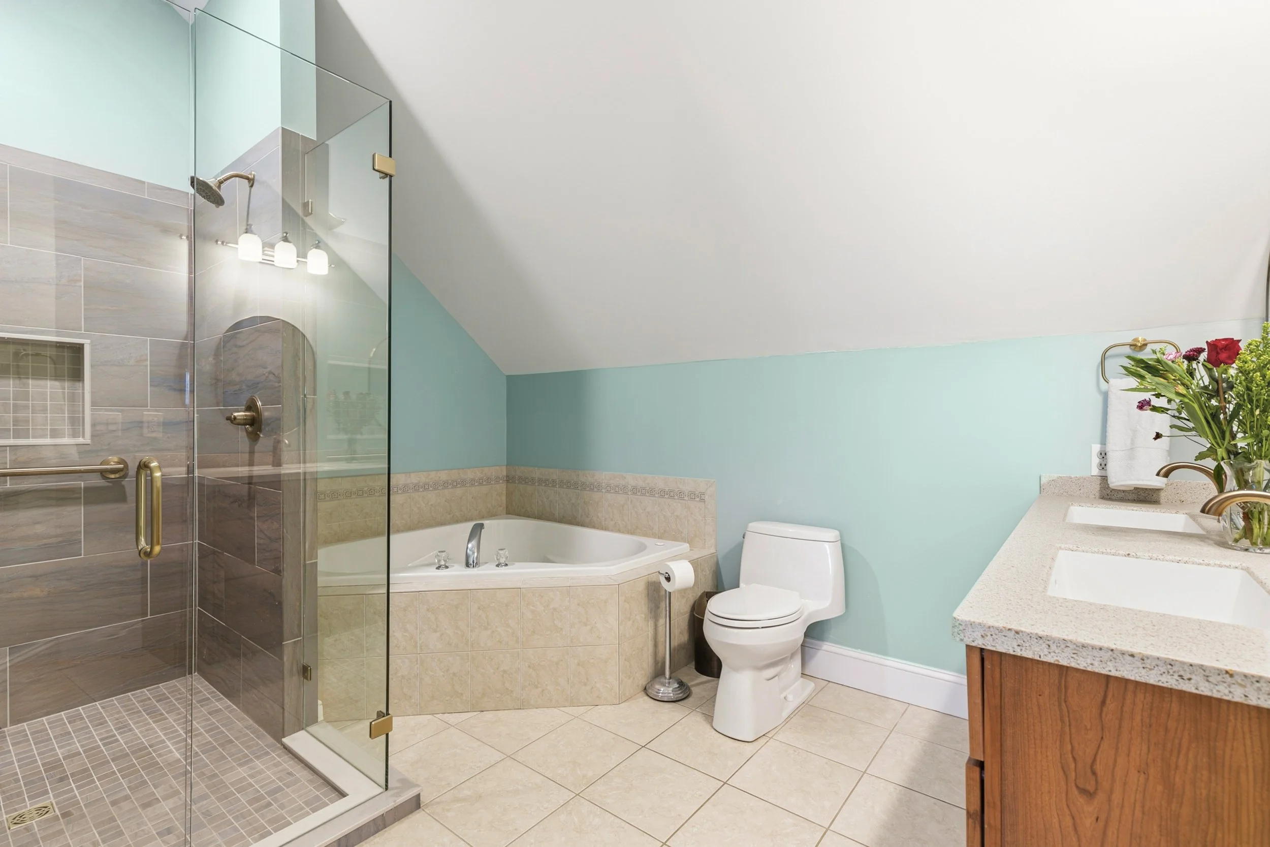 58 Ridge Rd Portland ME 04103 USA_023.jpg