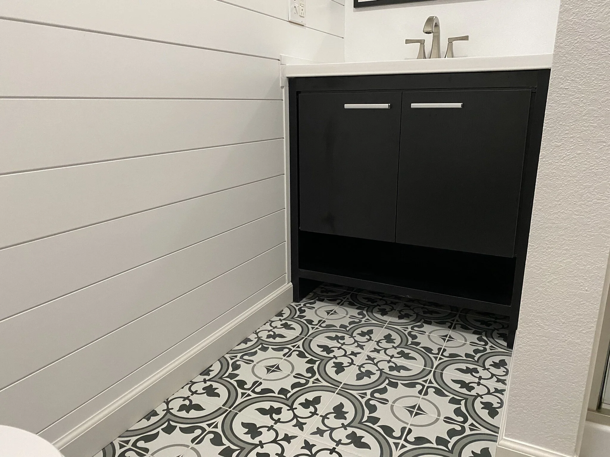 Photo and Design by Lynn Riehm