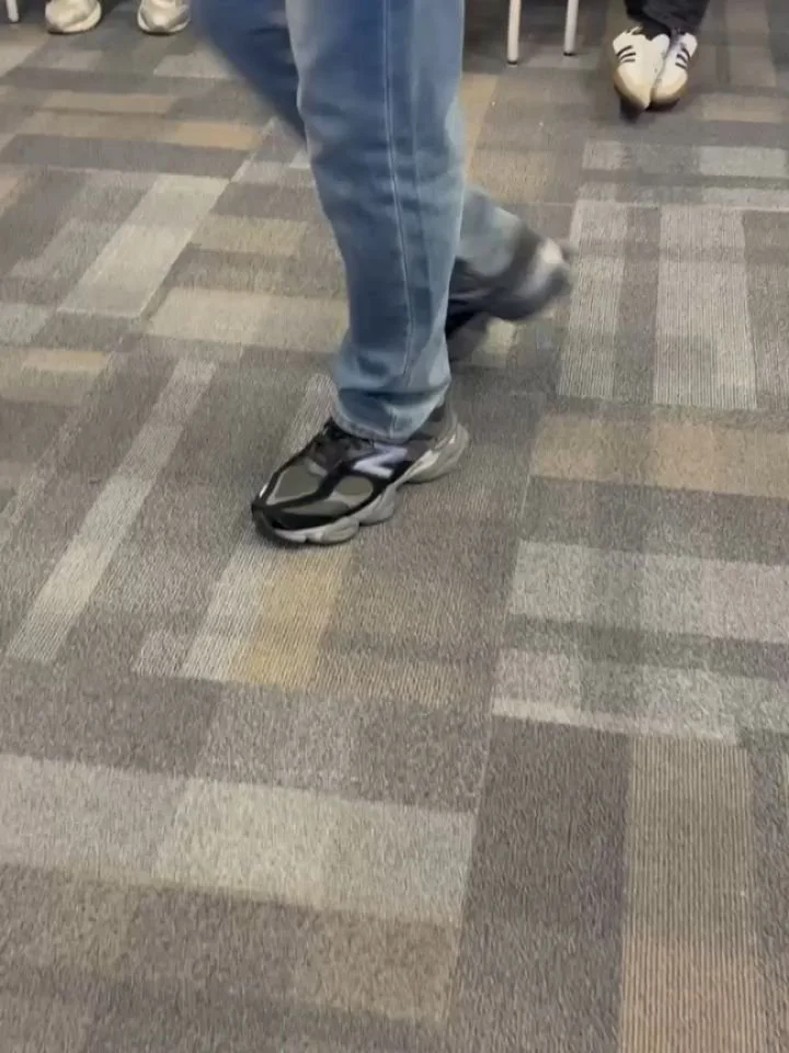 I love my neighbor who... 🏃&zwj;♀️💨

Joins us for our next large group this Wed night at 7pm! 🐆🥙🎶

Take a study break for a time of worship, dinner, teaching, and fellowship 💫

Sign up for food and other info in our bio link, see you there! 🙃