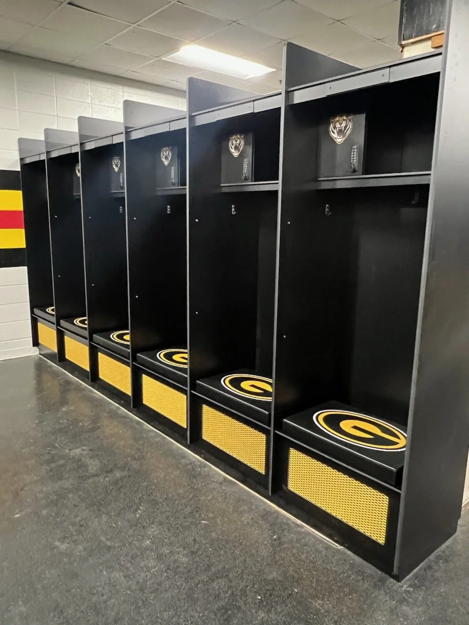 Grambling sports locker room 2.jpg