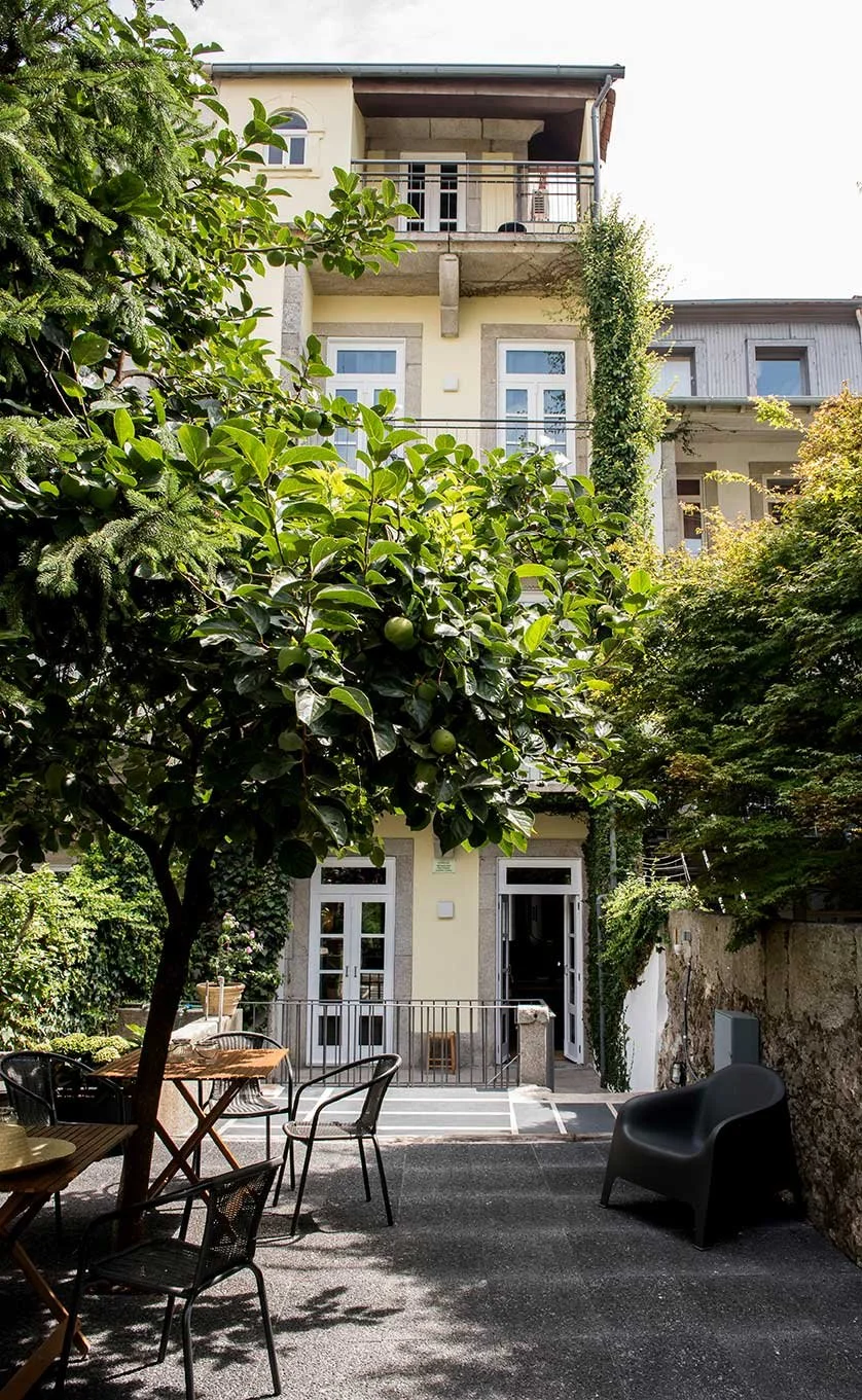 Bela Aurora Courtyard
